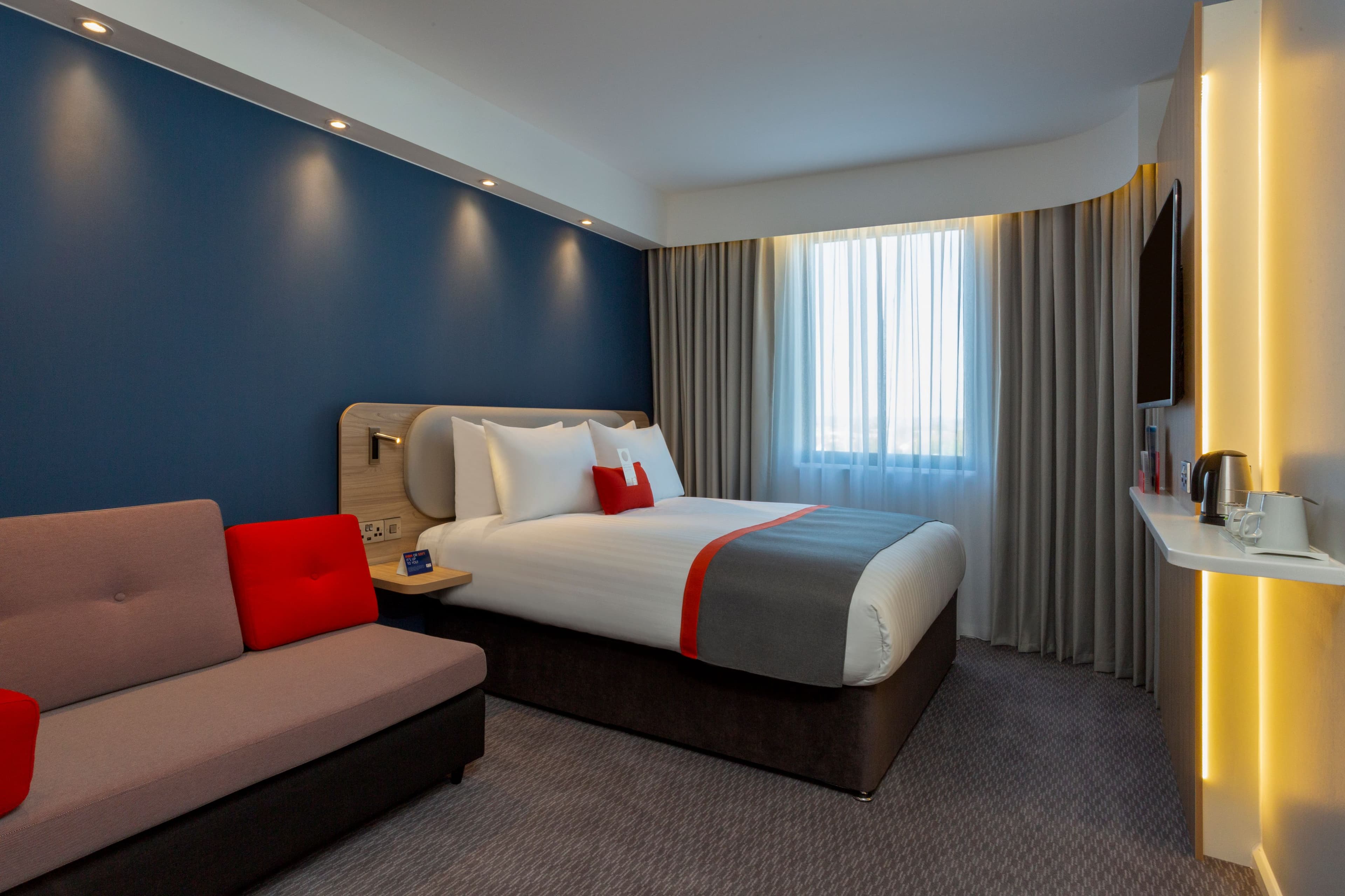 Holiday Inn Express Barrow-in-Furness — 14