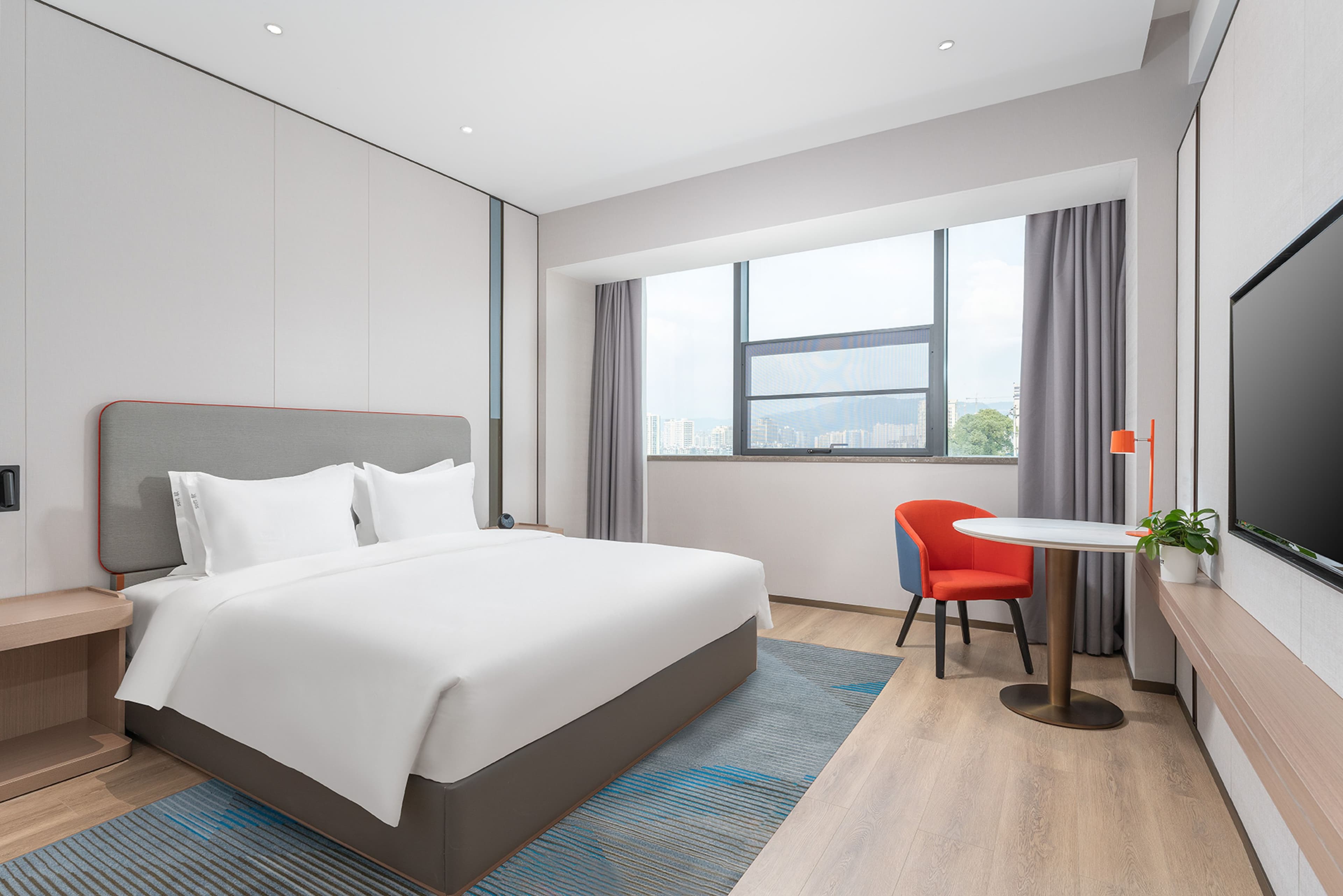 Holiday Inn Express Bazhong Center — 10