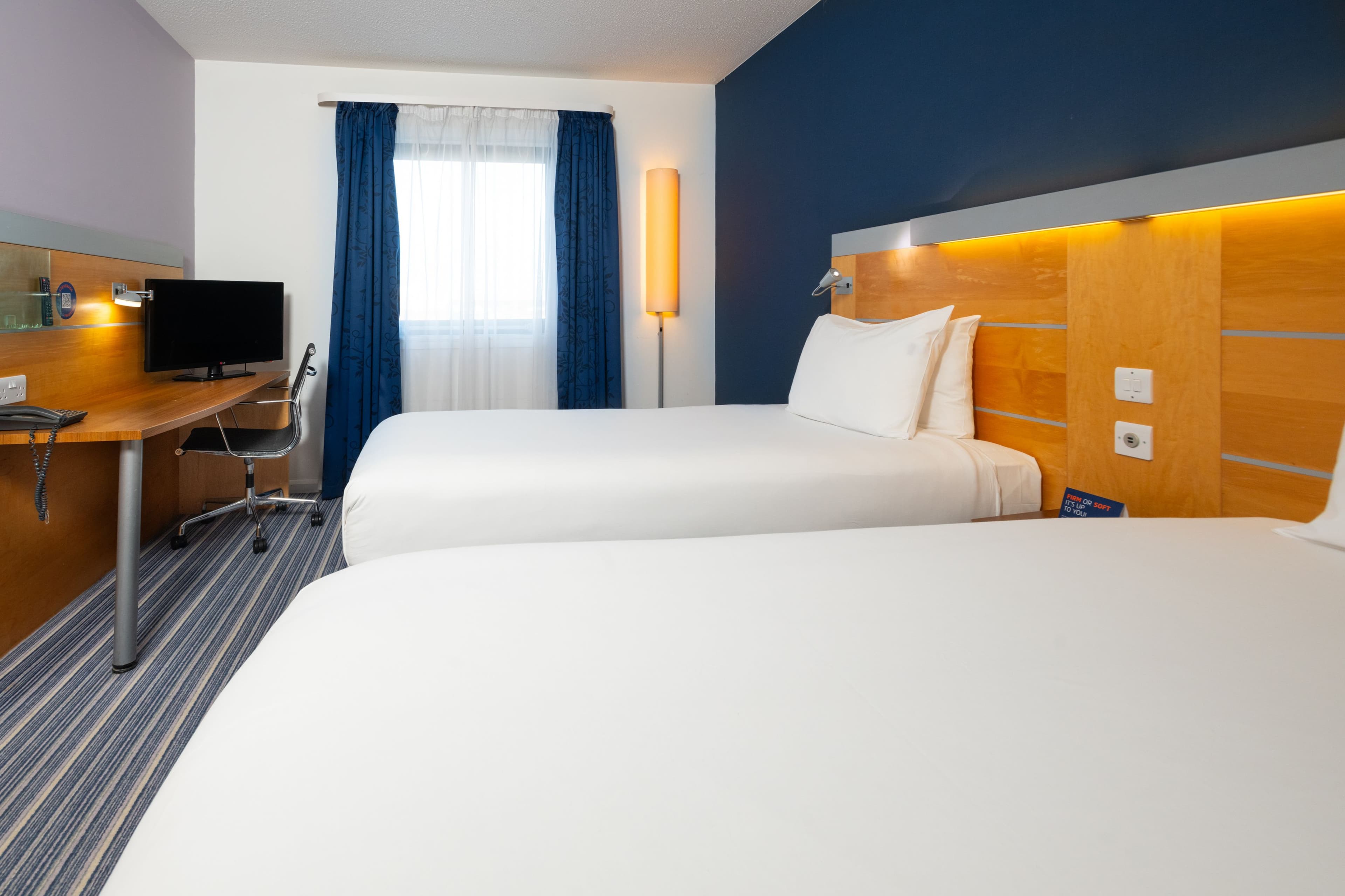 Holiday Inn Express Bedford — 27