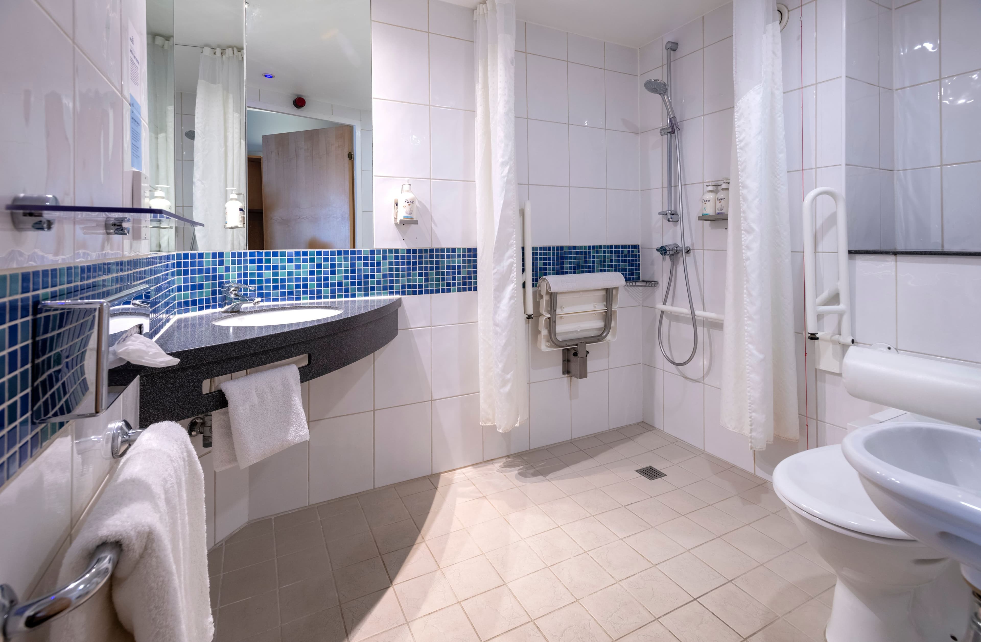 Holiday Inn Express Bedford — 22