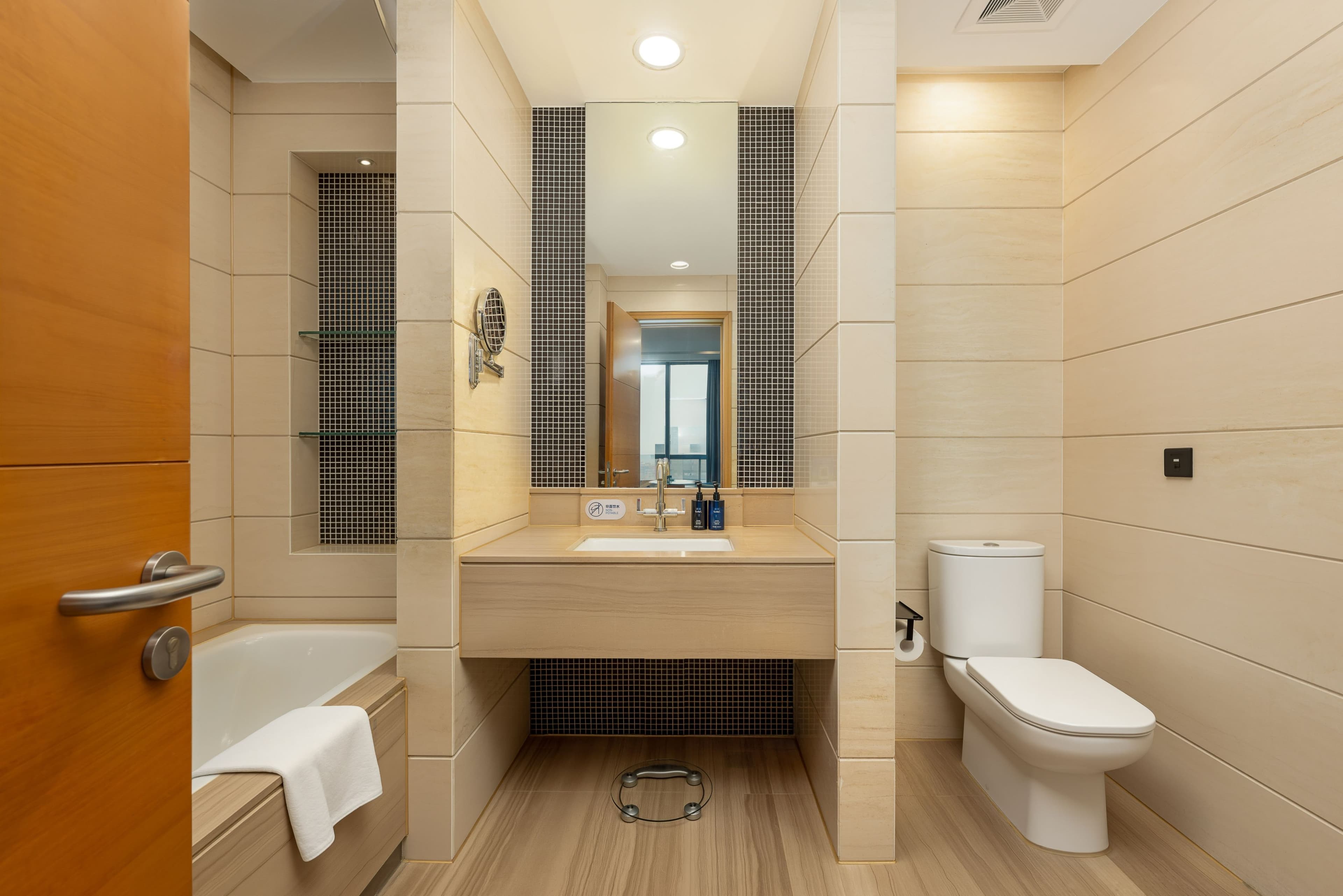 Holiday Inn Express Beijing Wangjing Center — 18