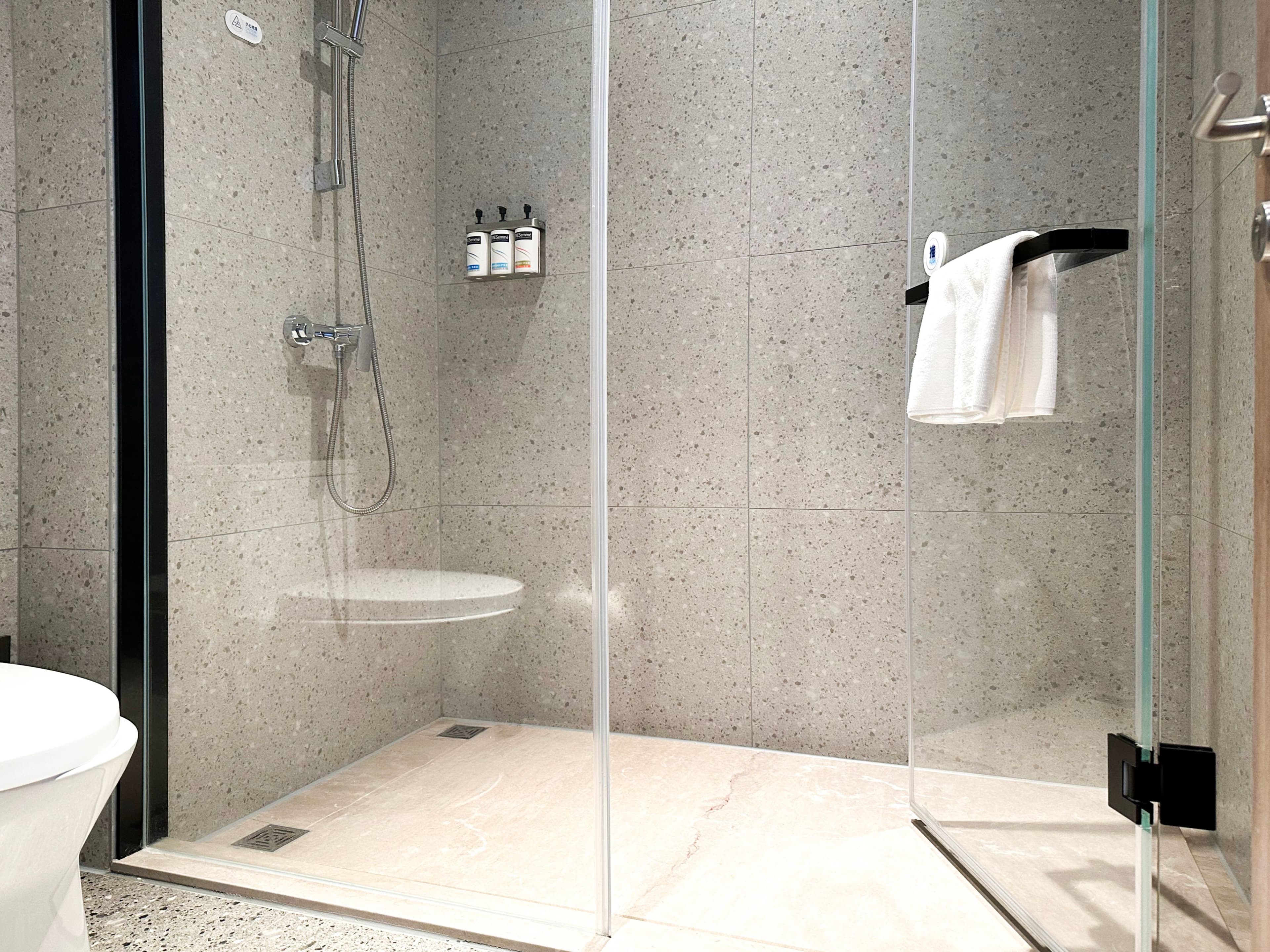 Holiday Inn Express Beijing Conference Center - Image 4