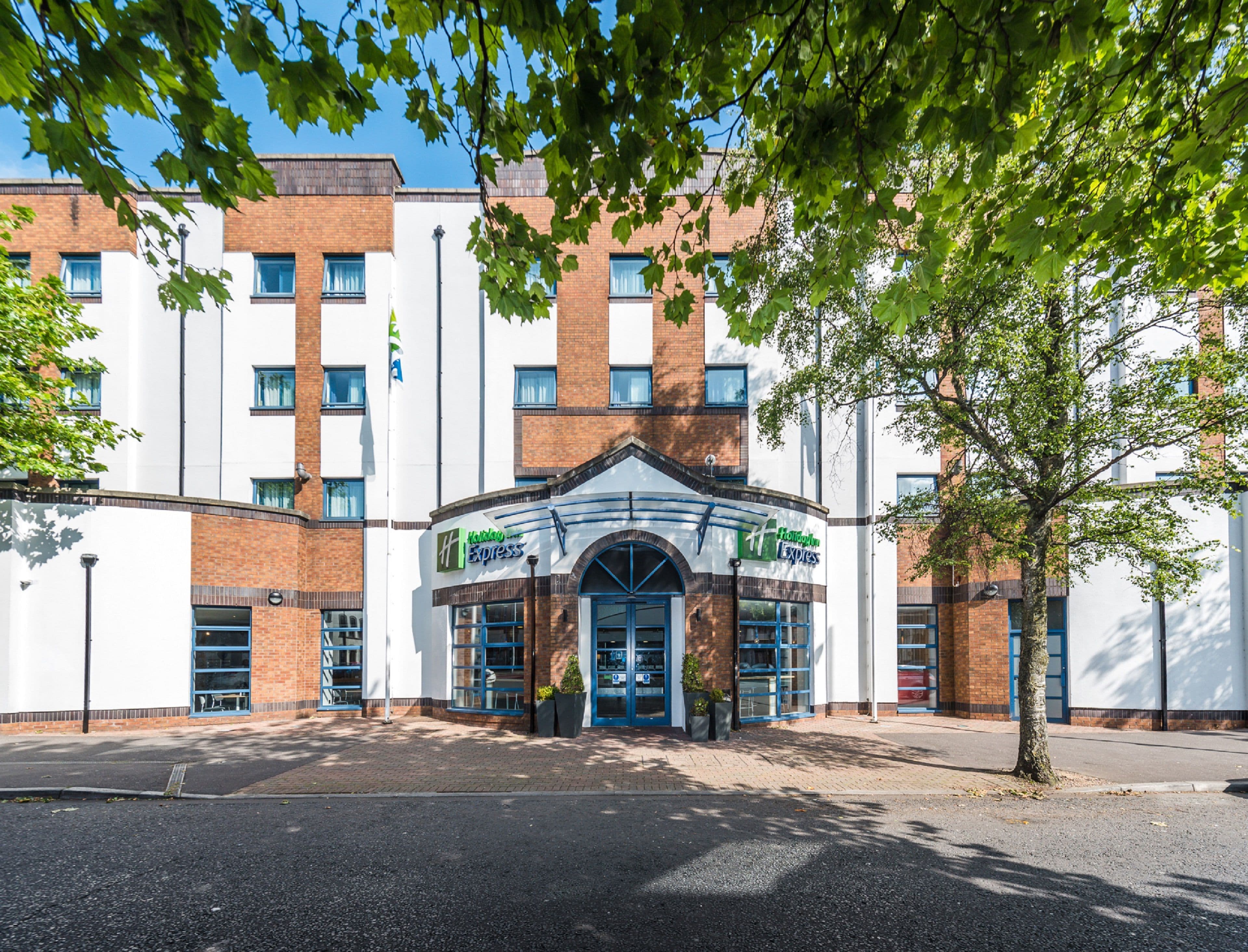 Holiday Inn Express Belfast City - Image 1