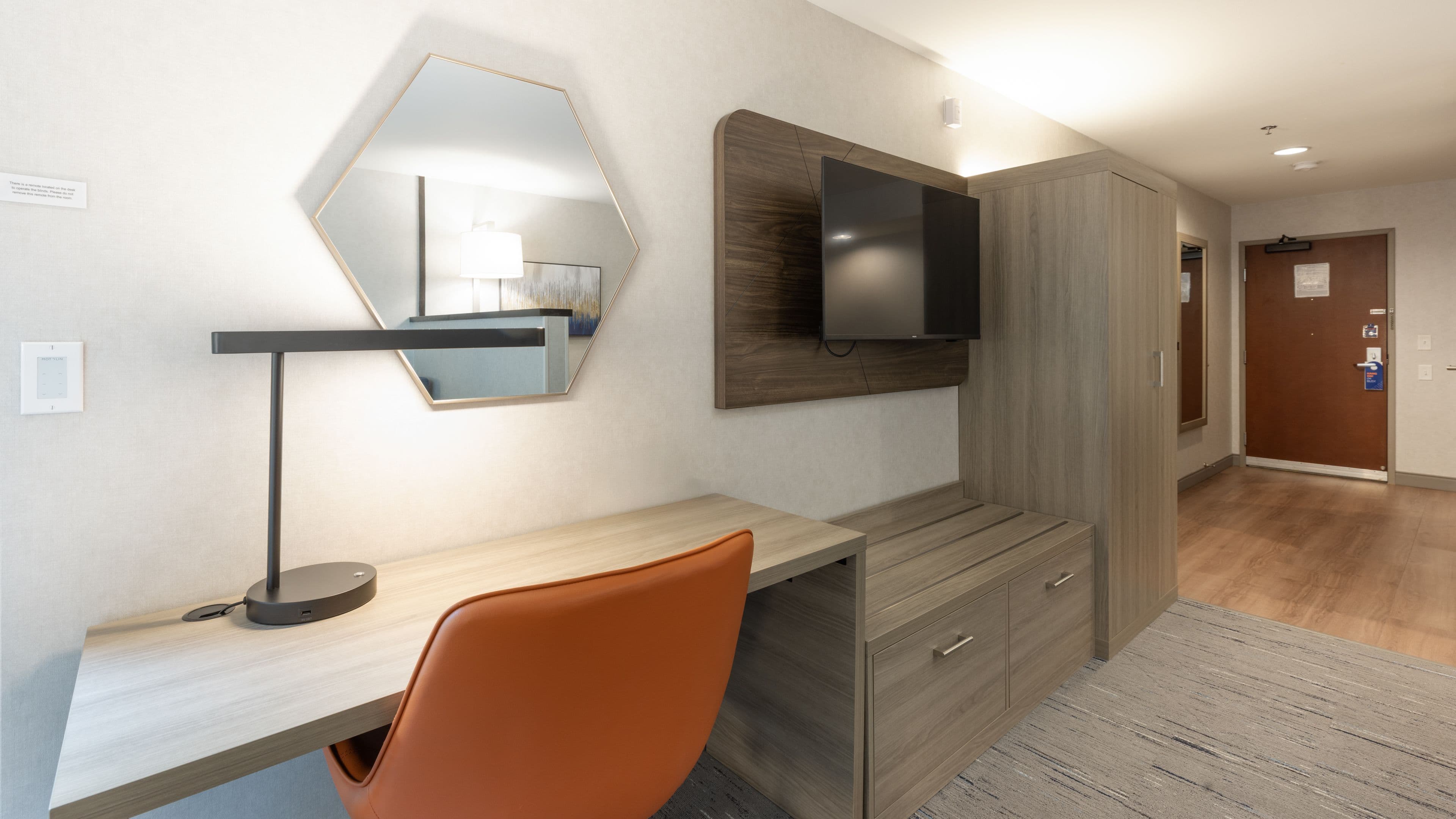 Holiday Inn Express Bellingham — 6
