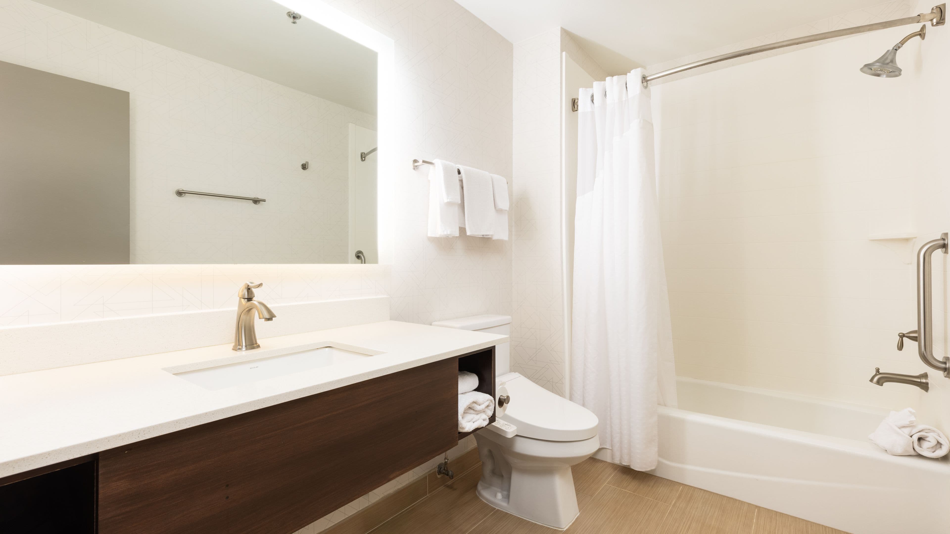 Holiday Inn Express Bellingham — 11