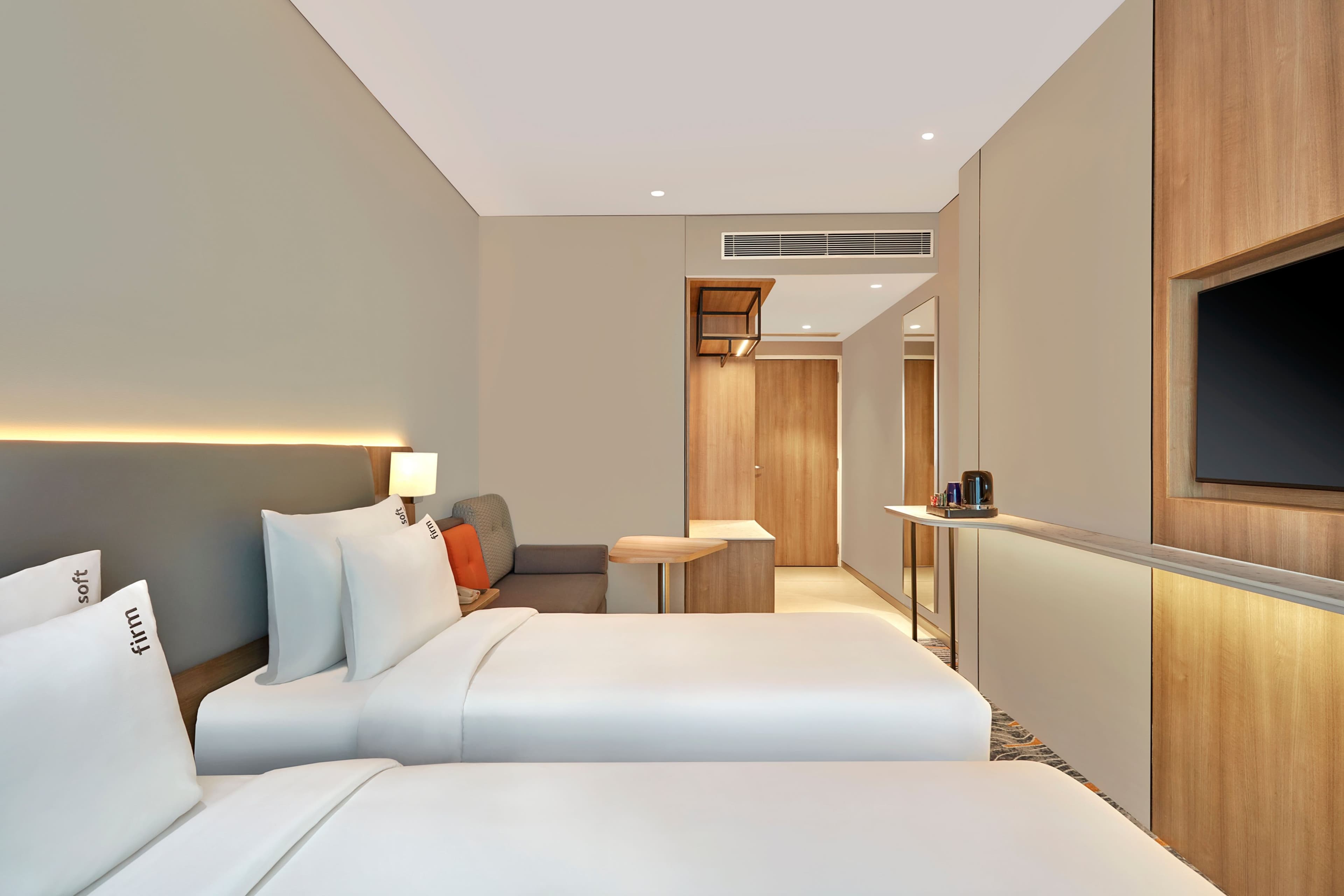Holiday Inn Express Bengaluru Bommasandra — 13