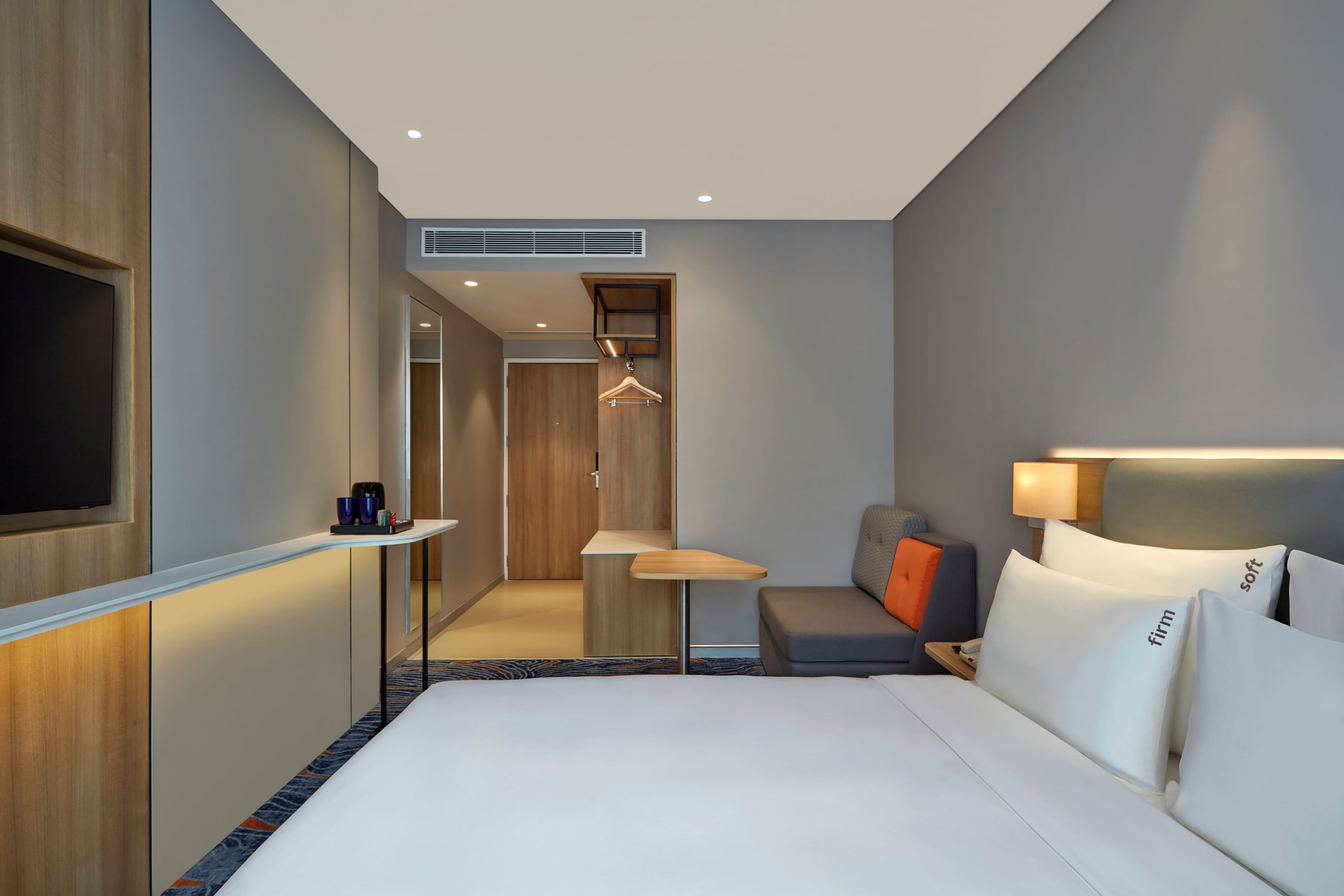 Holiday Inn Express Bengaluru Bommasandra — 9