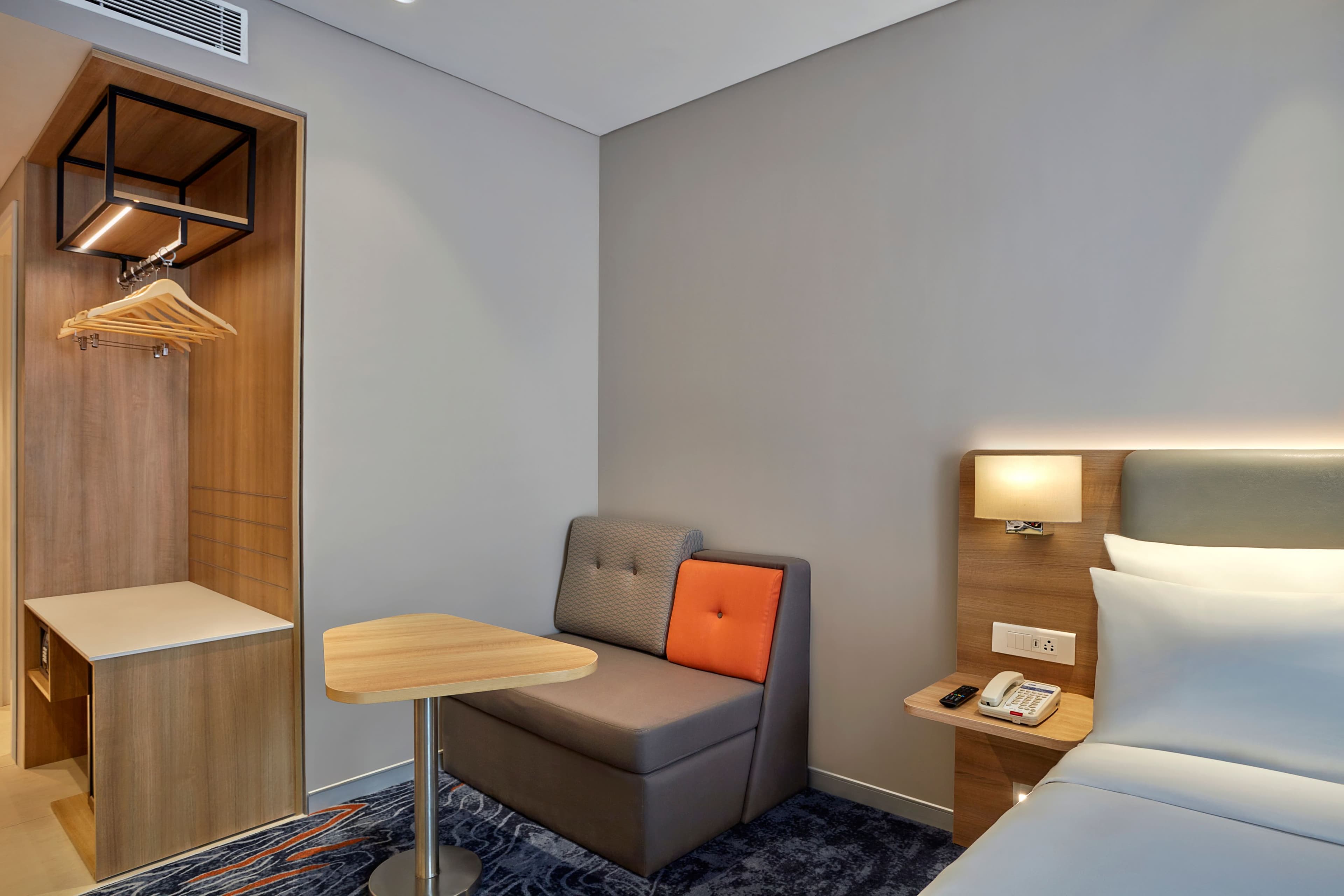 Holiday Inn Express Bengaluru Bommasandra — 7