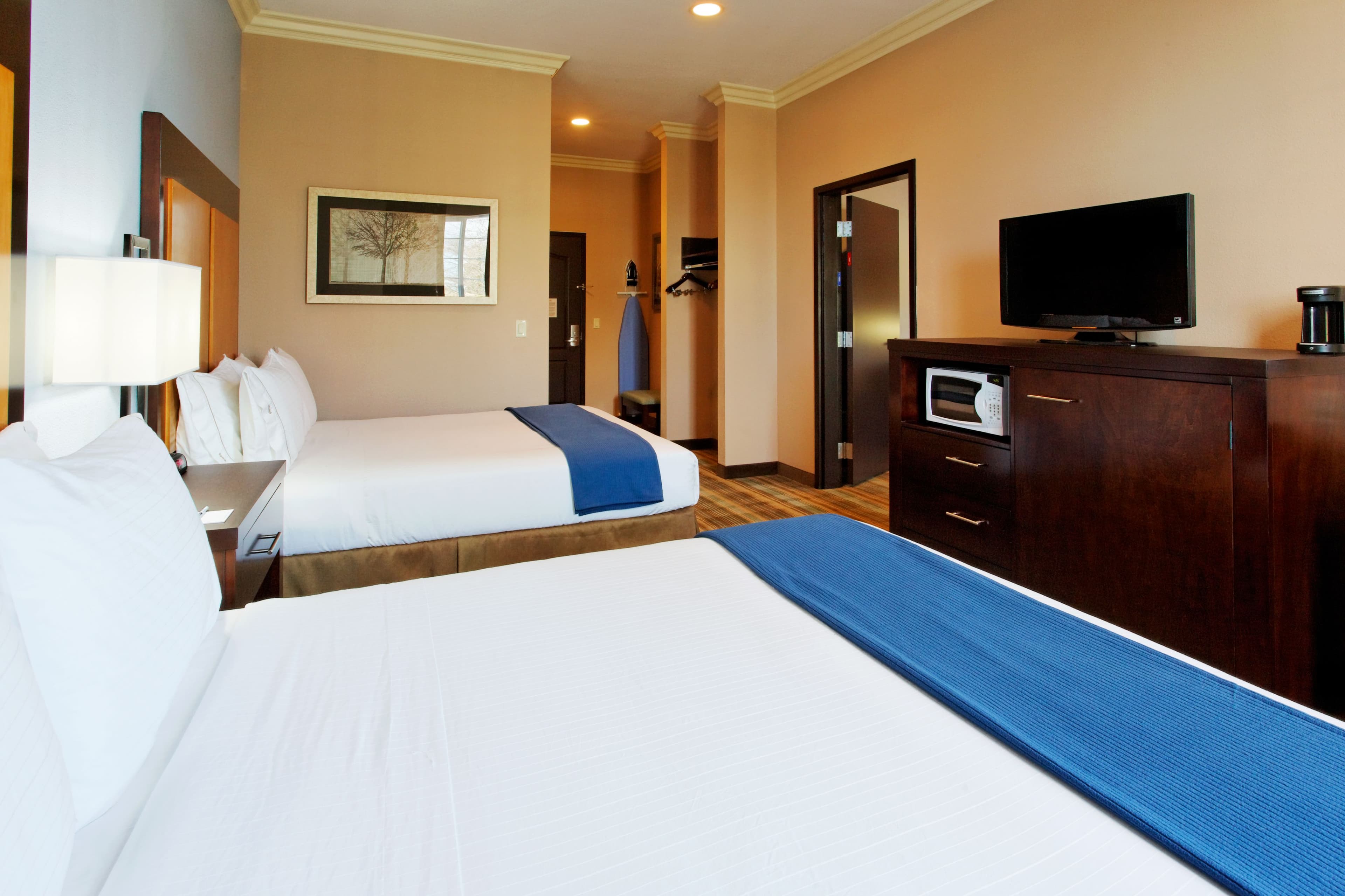 Holiday Inn Express Benicia — 13