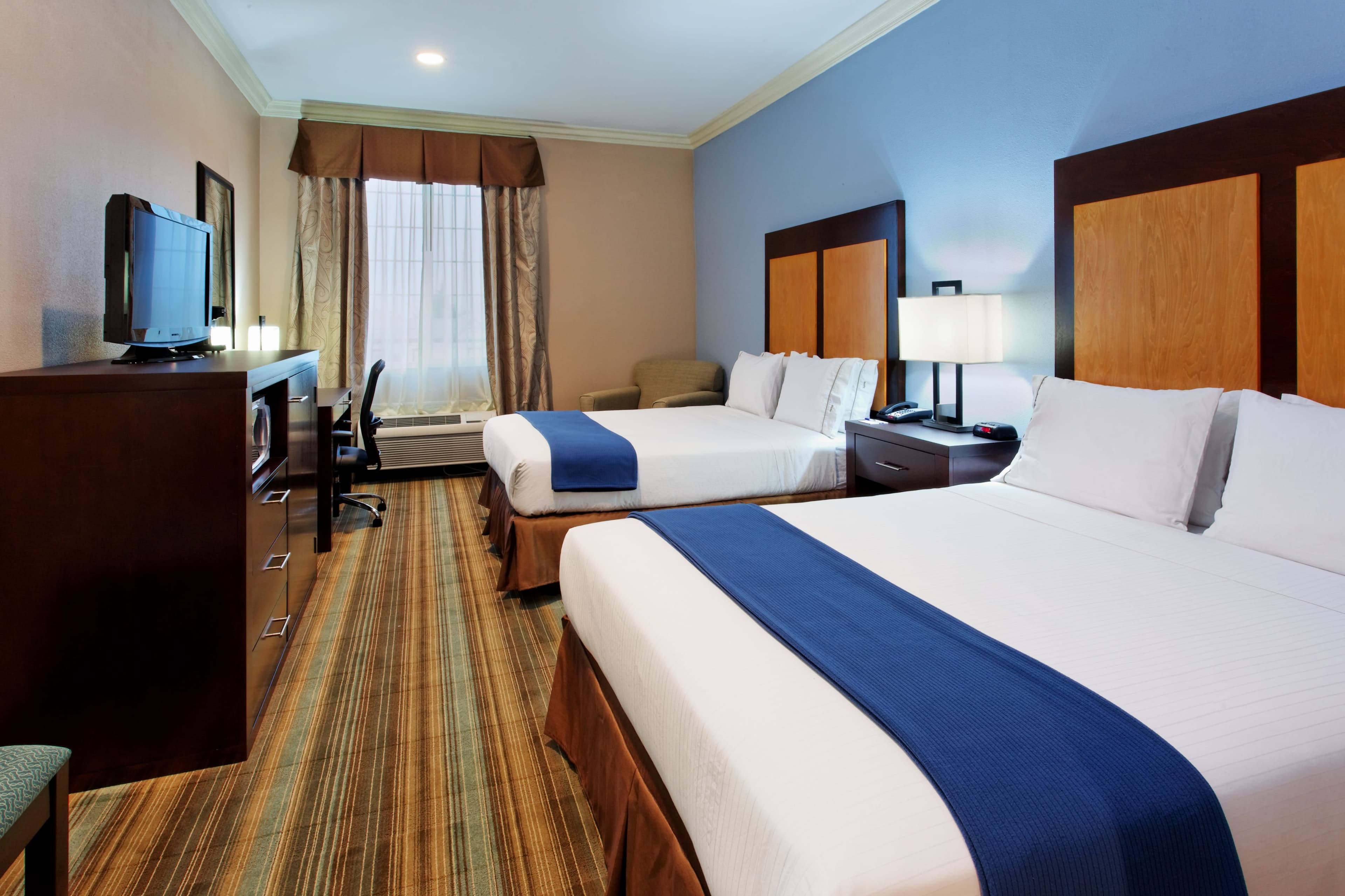 Holiday Inn Express Benicia — 11