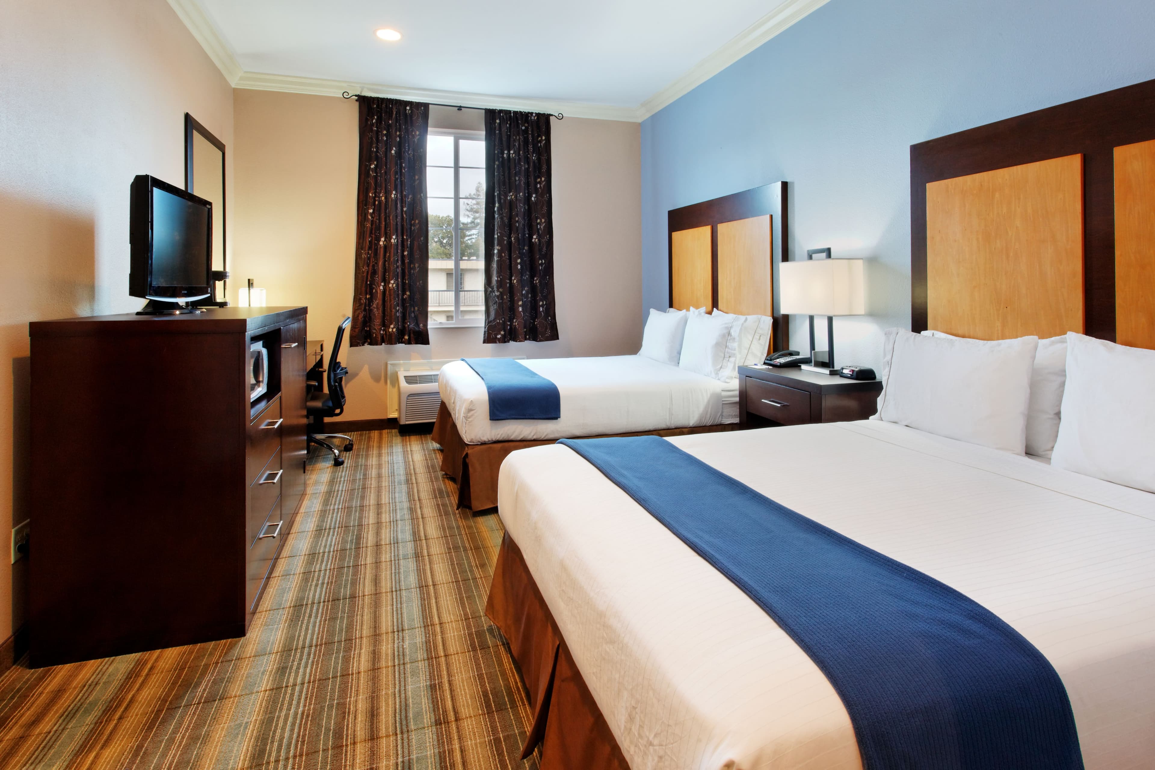 Holiday Inn Express Benicia — 6