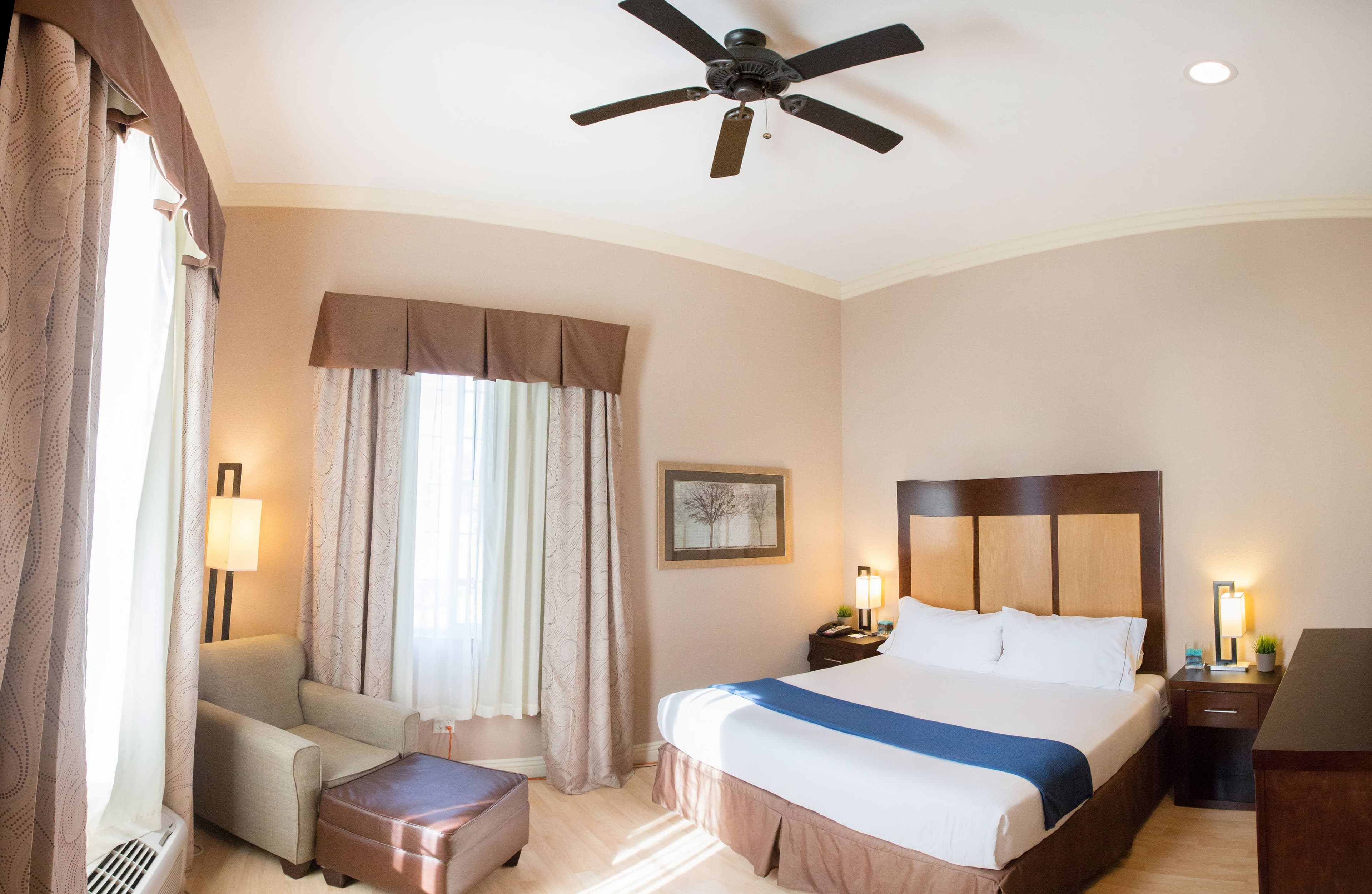 Holiday Inn Express Benicia — 7
