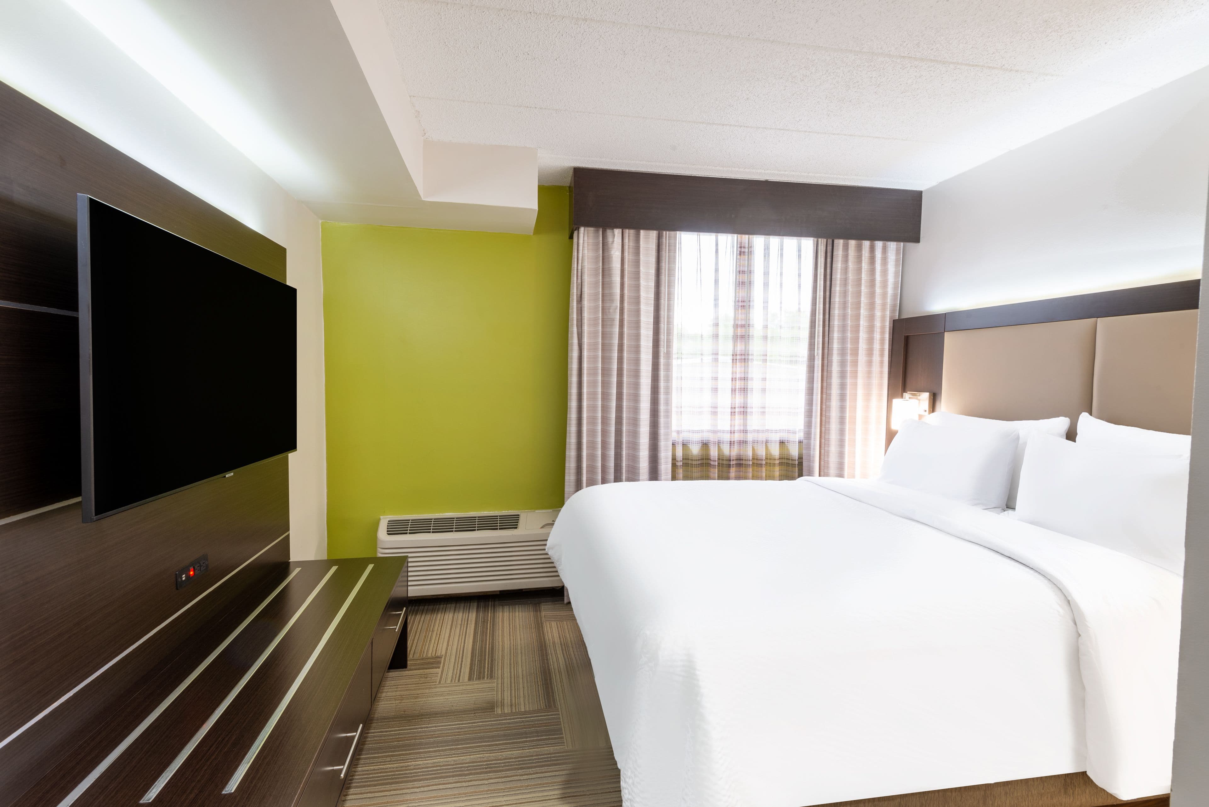 Holiday Inn Express Philadelphia NE - Bensalem — 9