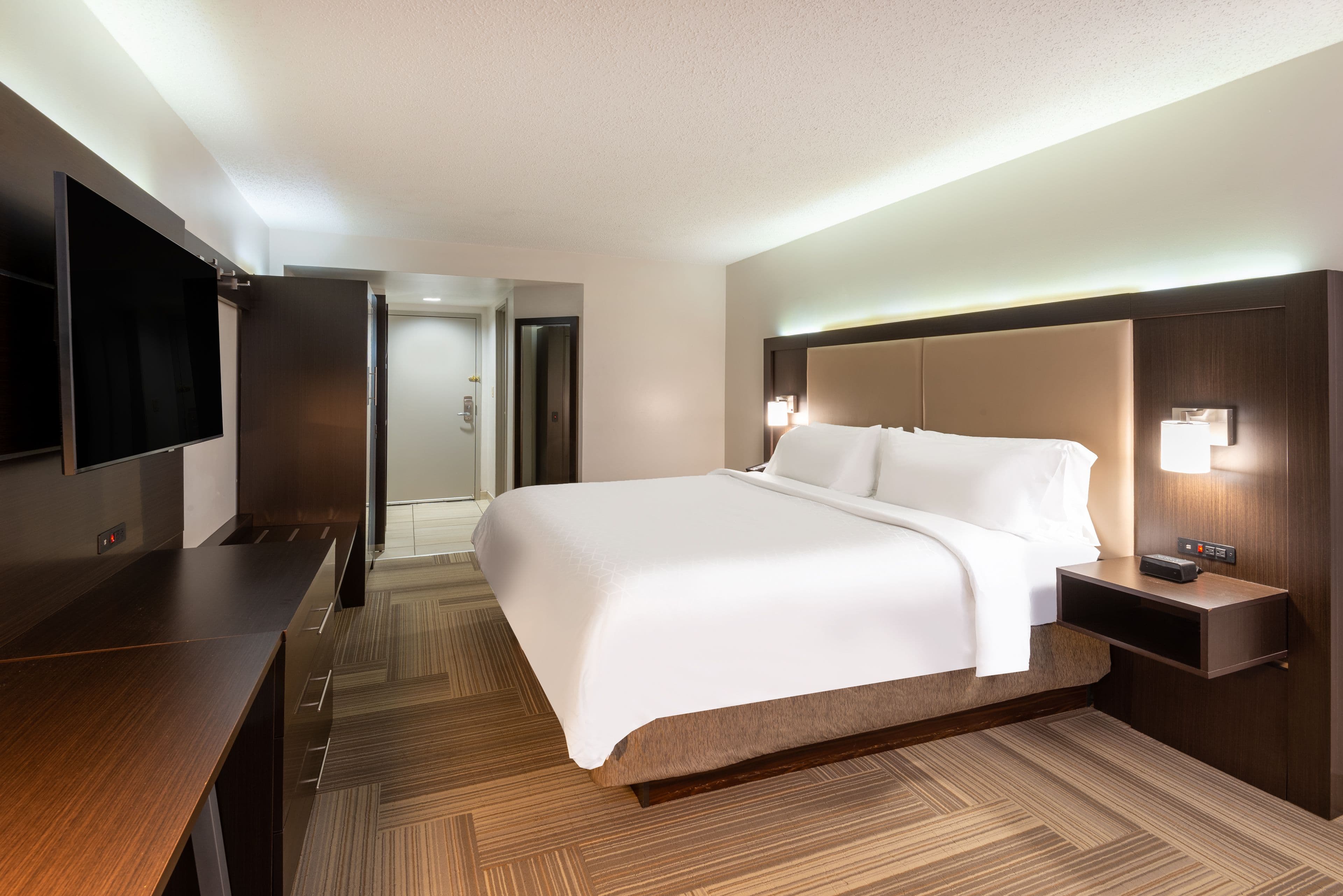 Holiday Inn Express Philadelphia NE - Bensalem — 6
