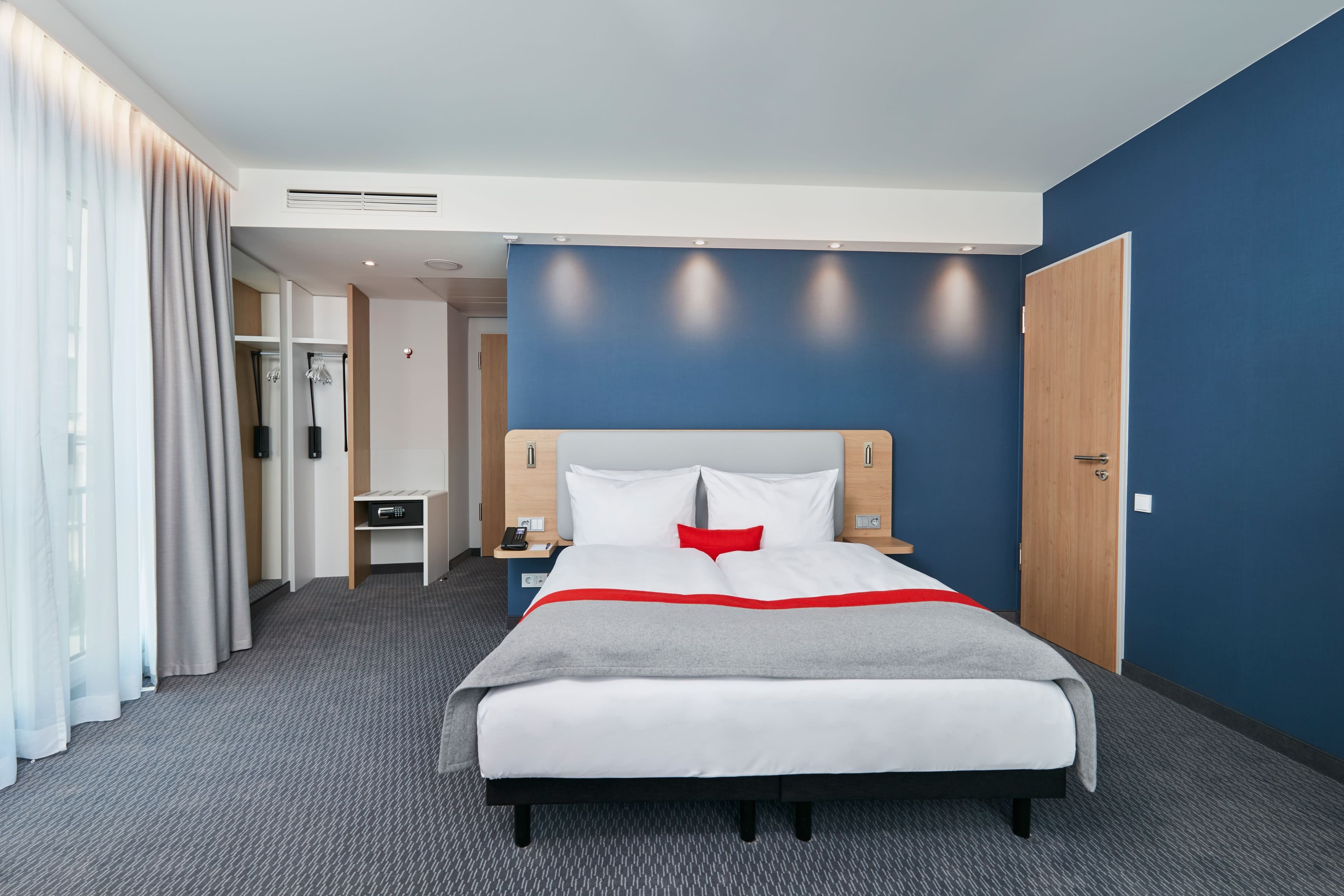 Holiday Inn Express Berlin - Alexanderplatz — 19