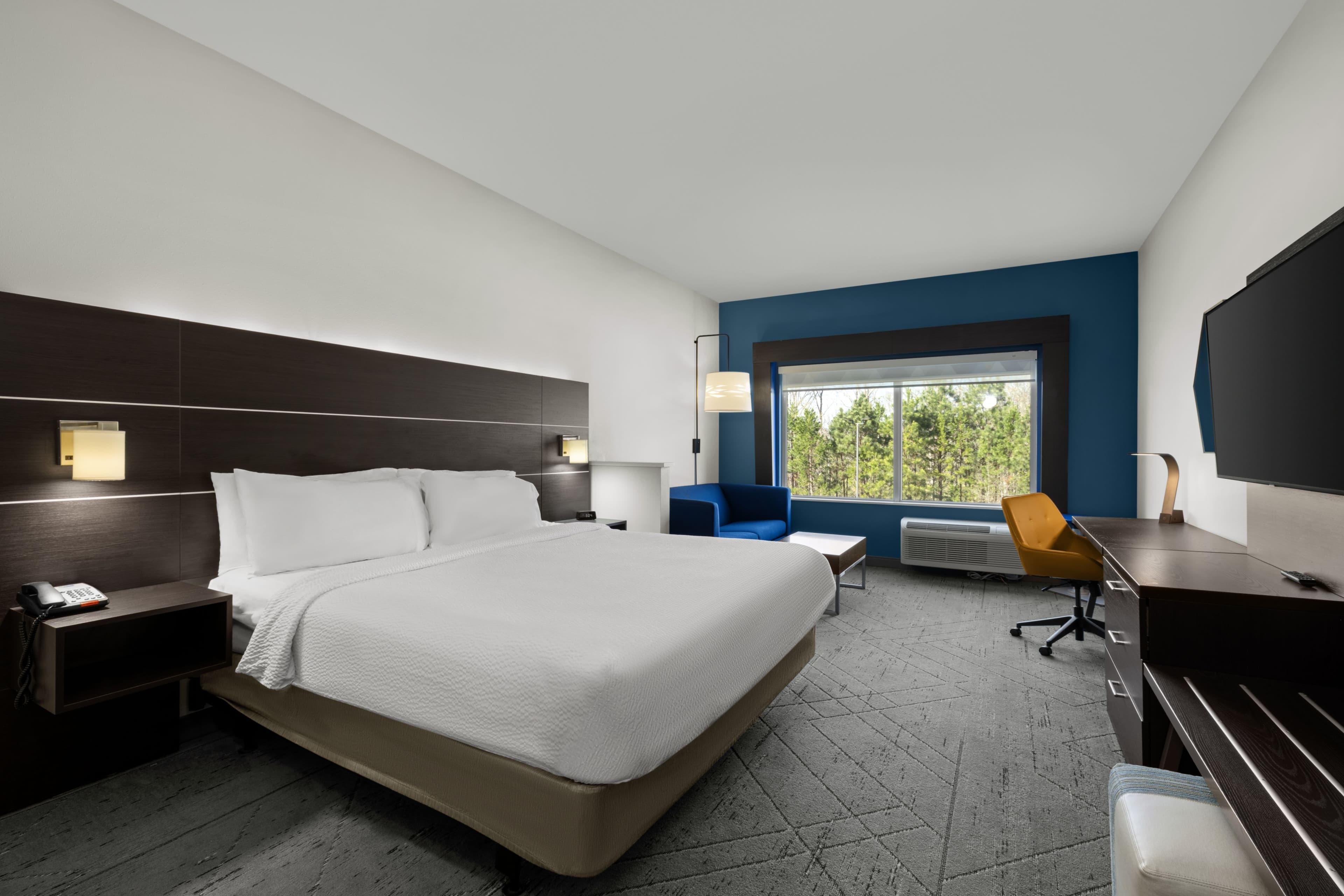 Holiday Inn Express Bethlehem — 2
