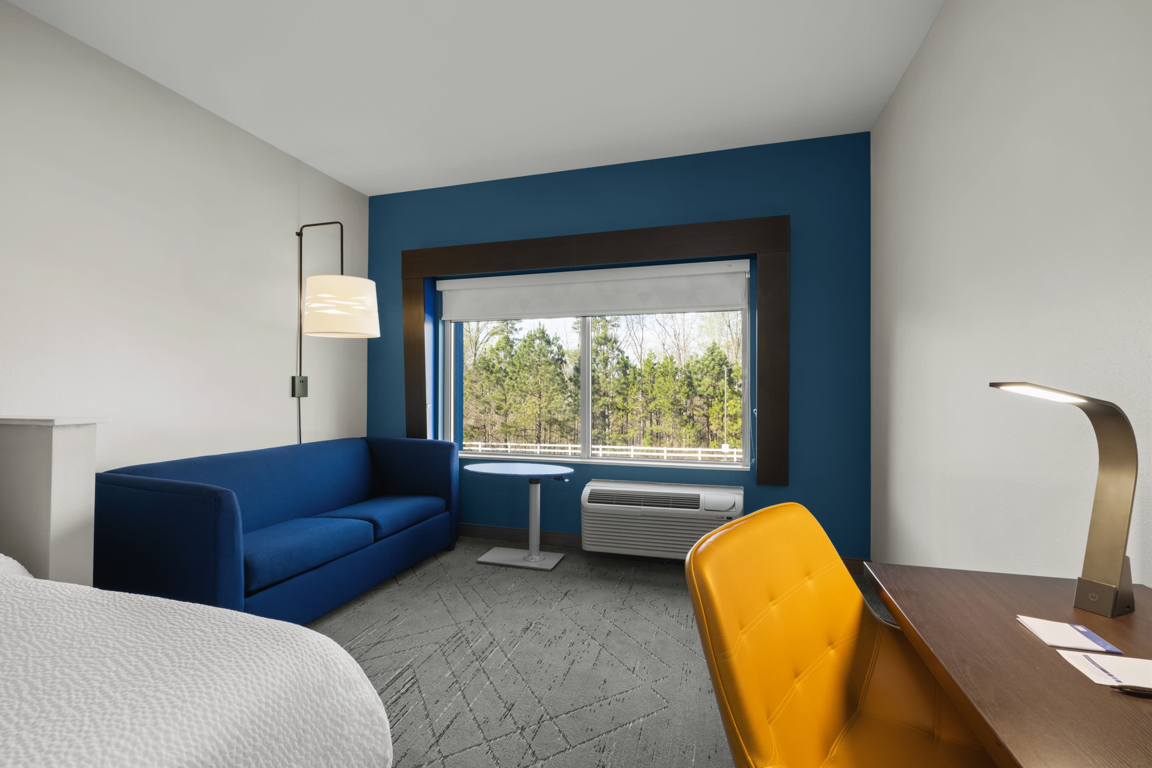 Holiday Inn Express Bethlehem — 7