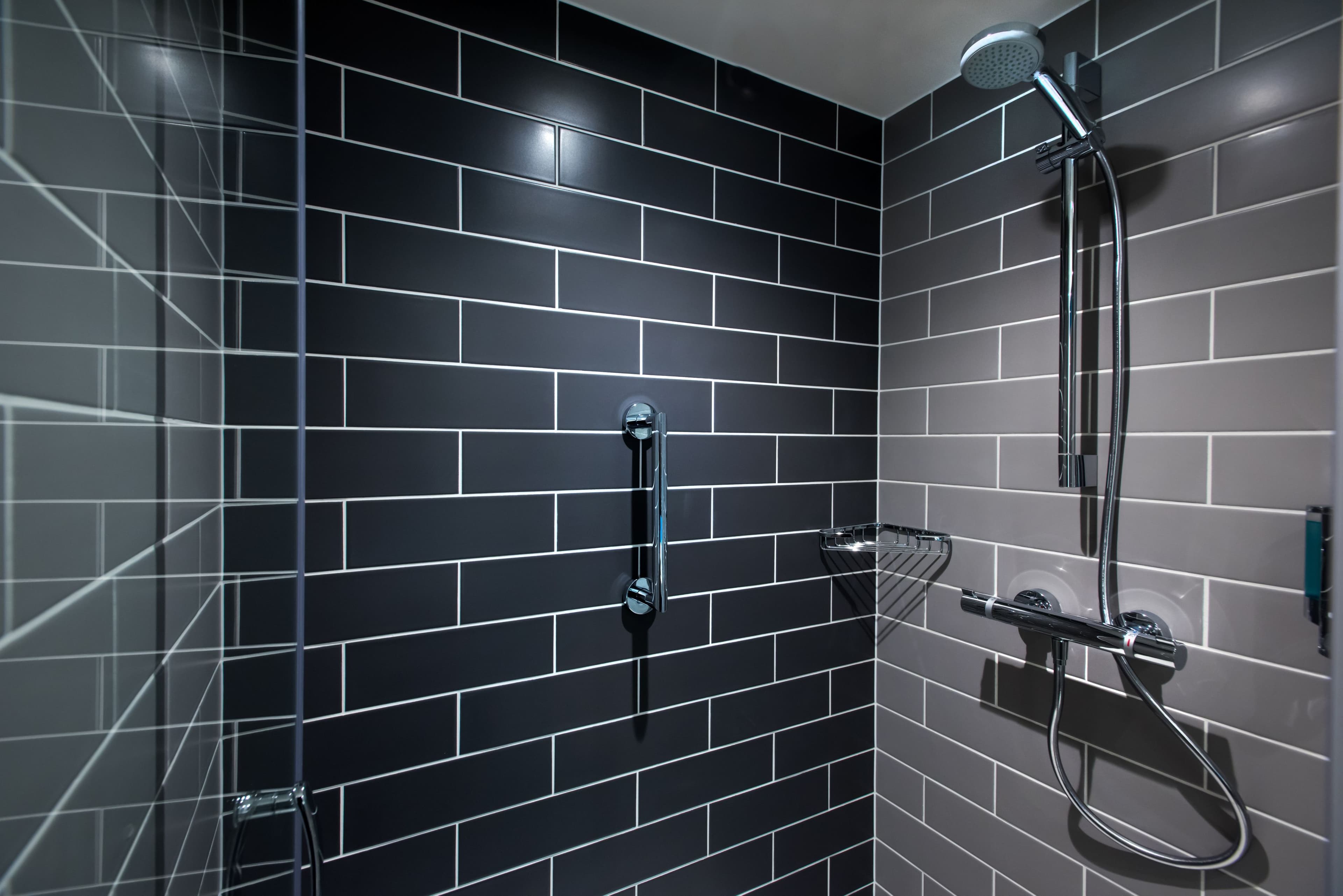Holiday Inn Express Bicester - Image 3