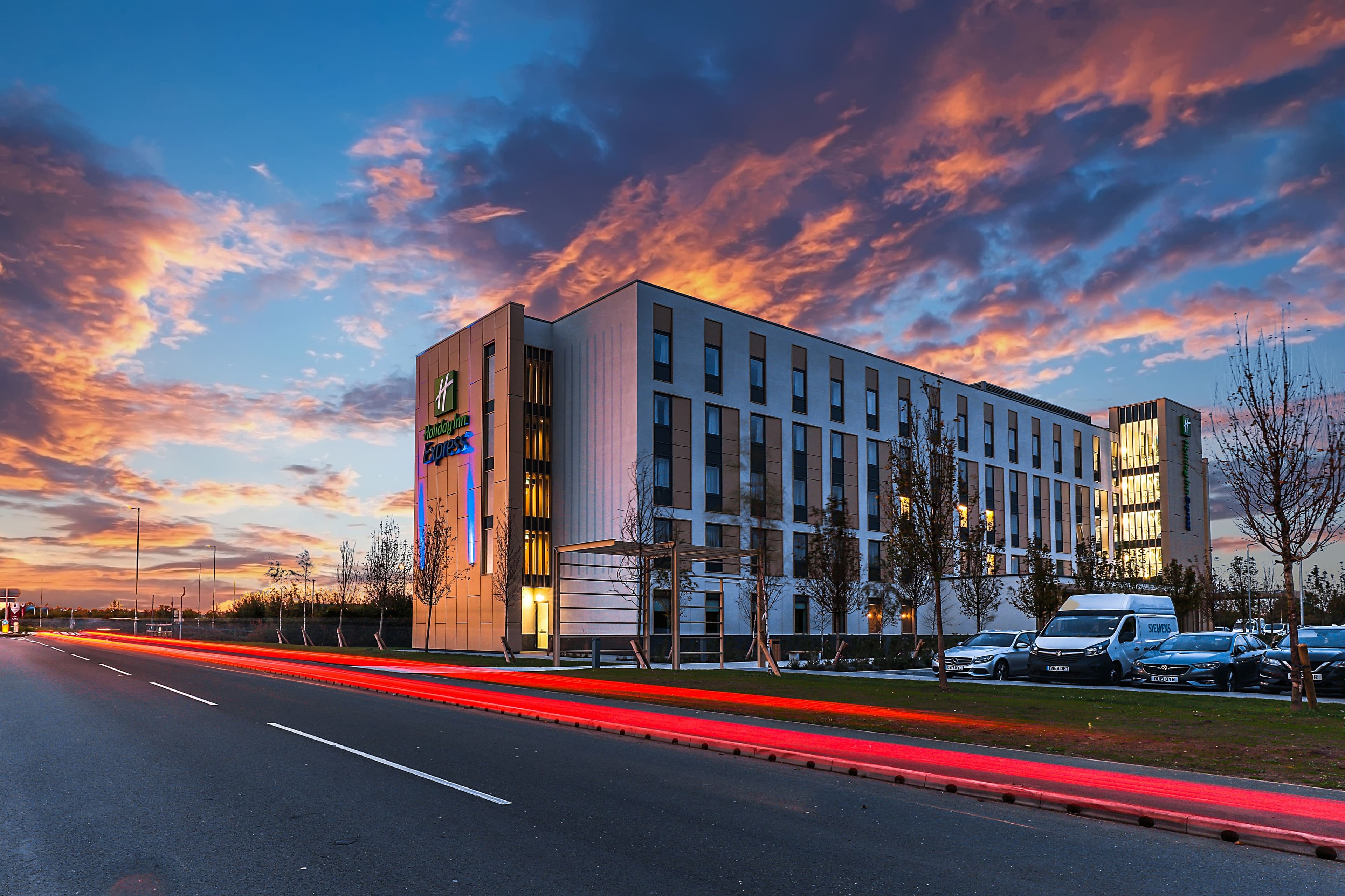 Holiday Inn Express Bicester - Image 1