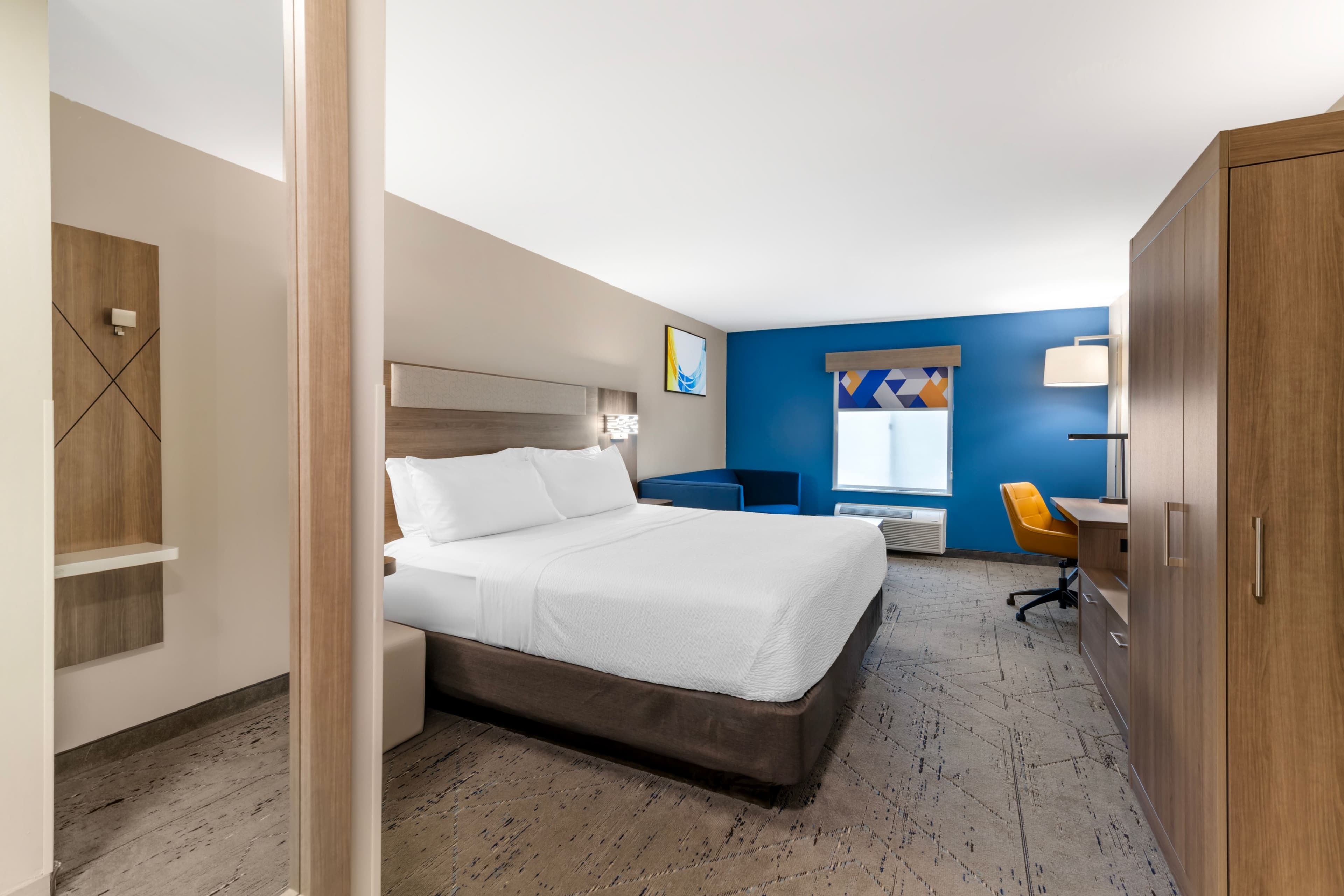 Holiday Inn Express Biddeford — 4