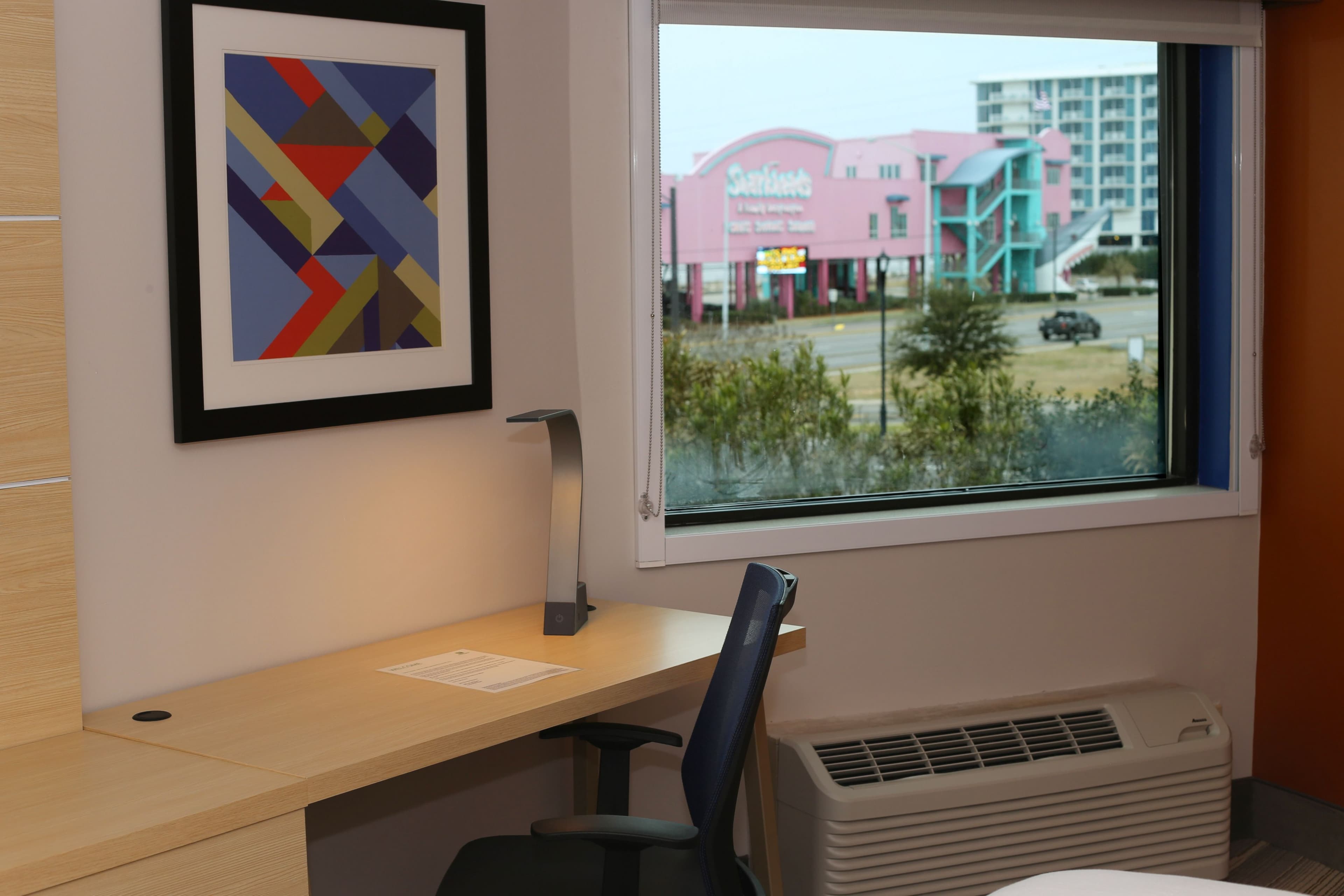 Holiday Inn Express Biloxi - Beach Blvd - Image 3