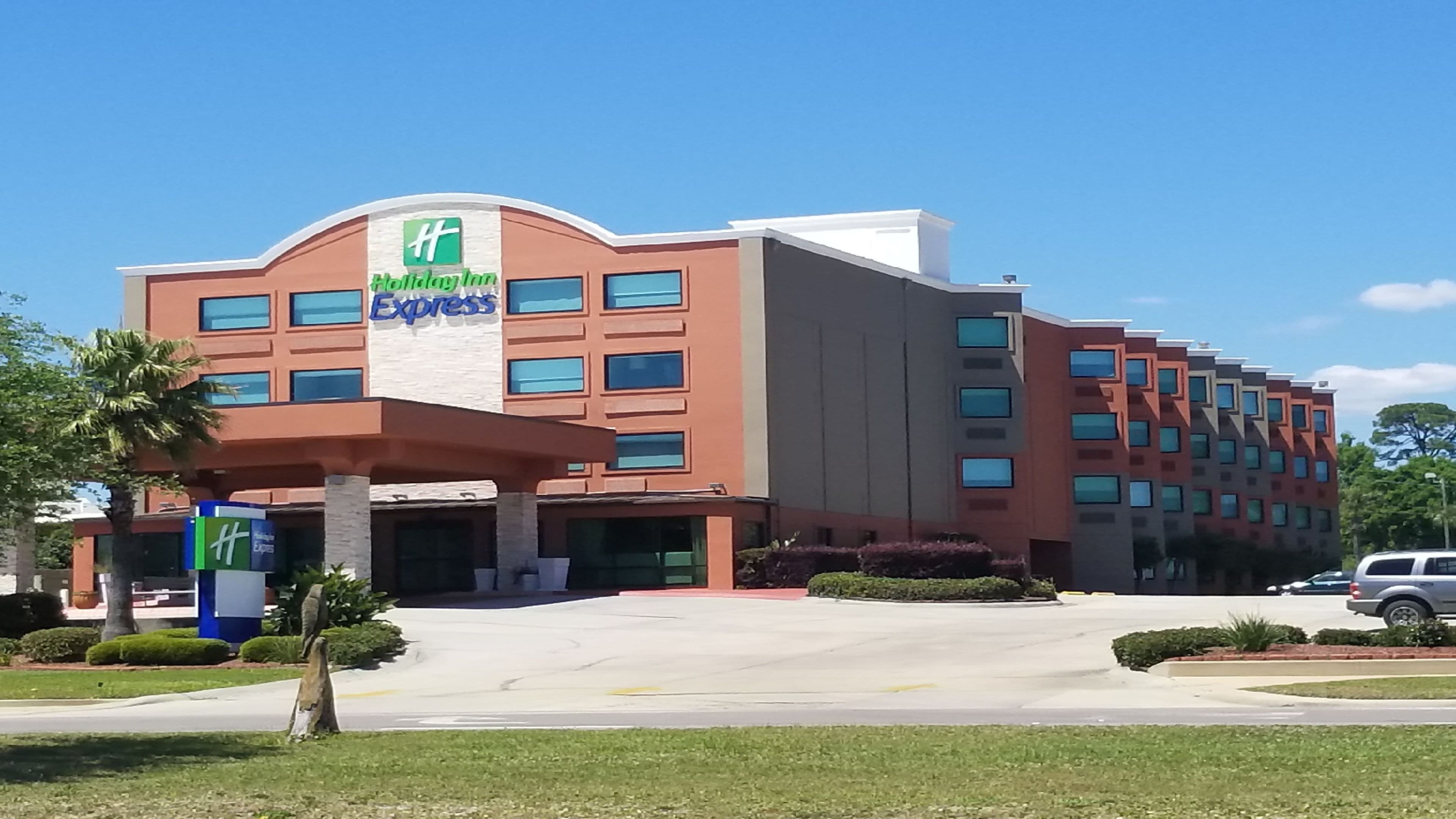 Holiday Inn Express Biloxi - Beach Blvd - Image 1