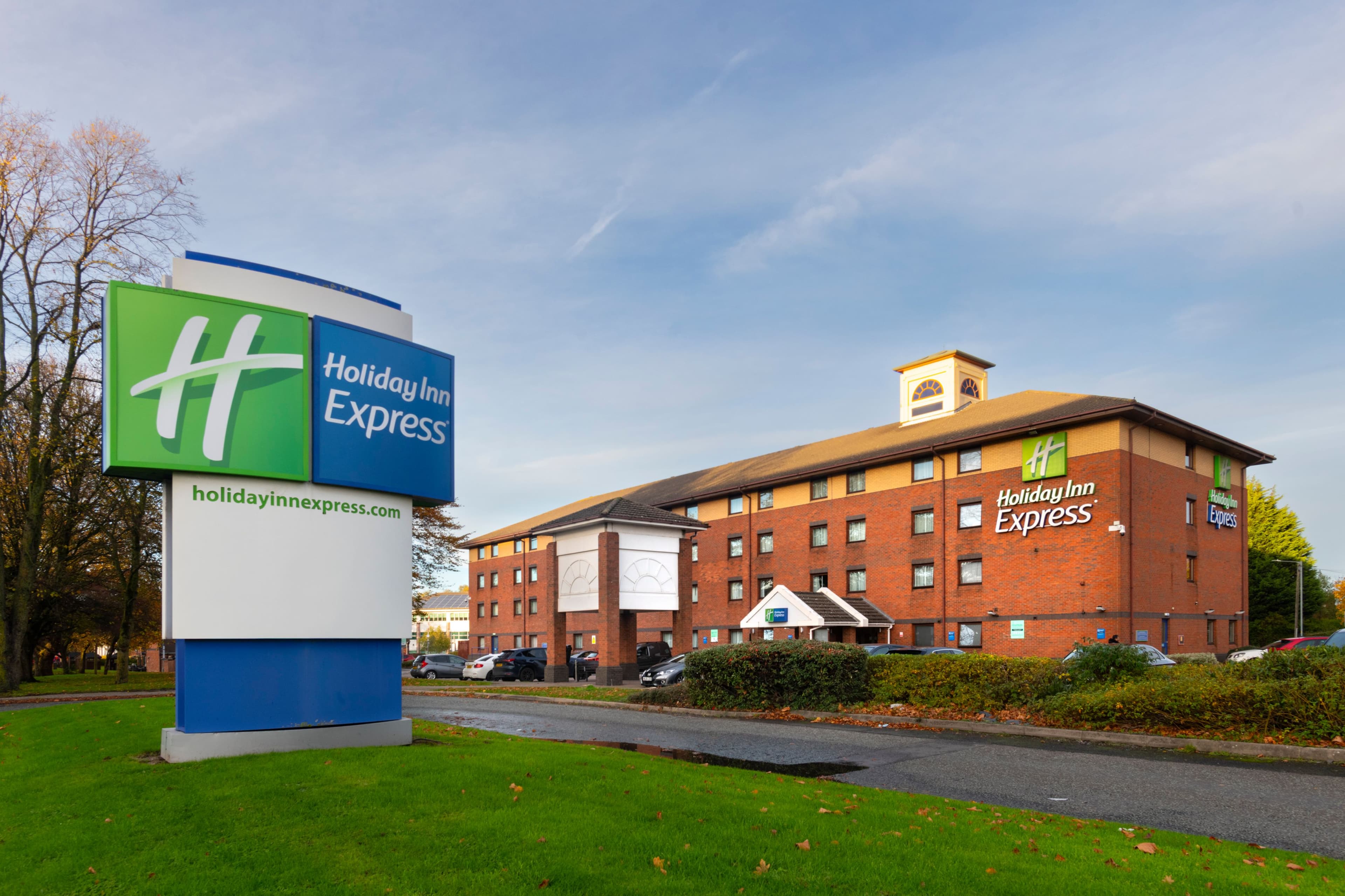 Holiday Inn Express Birmingham - Oldbury - Image 1