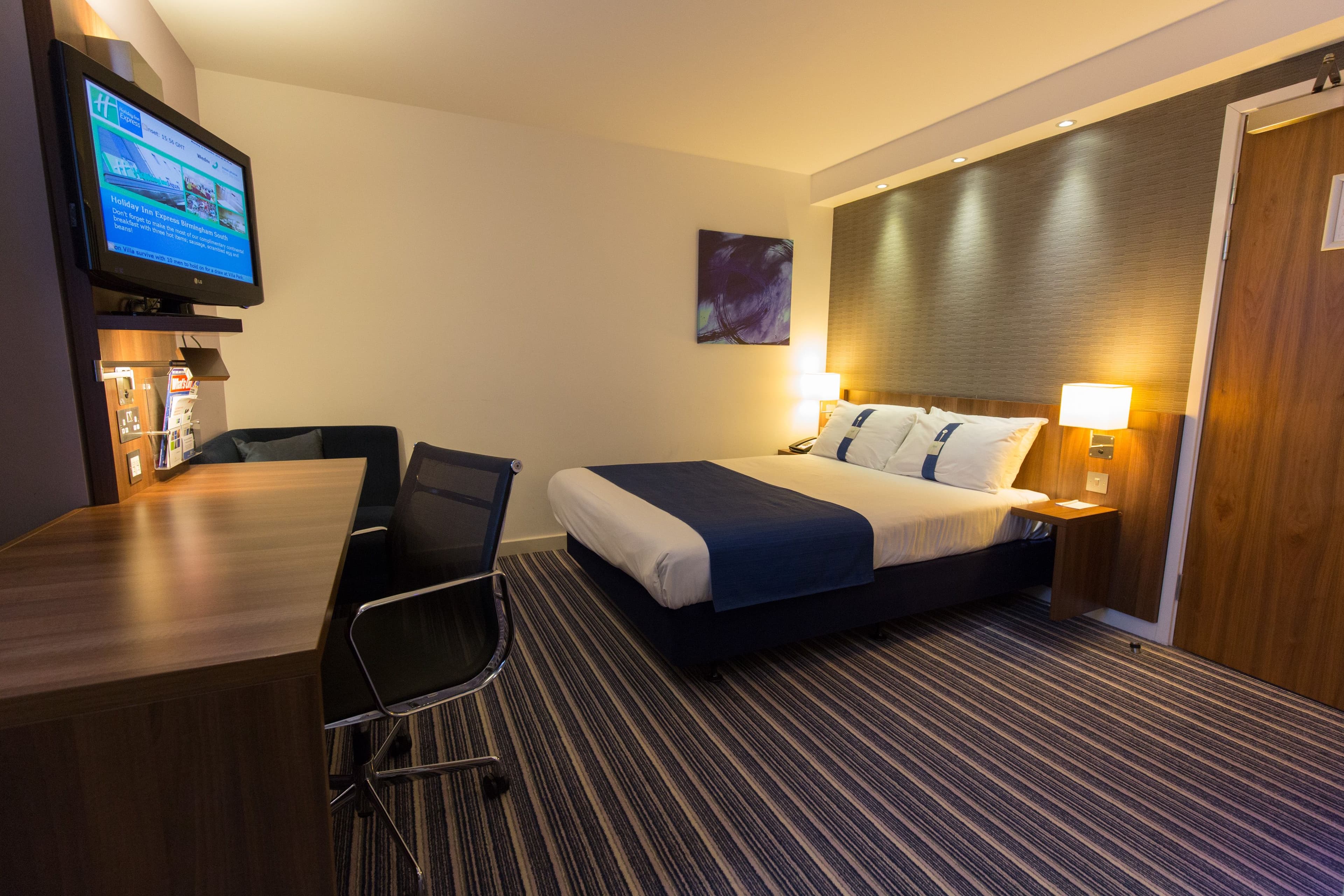 Holiday Inn Express Birmingham - South A45 — 6