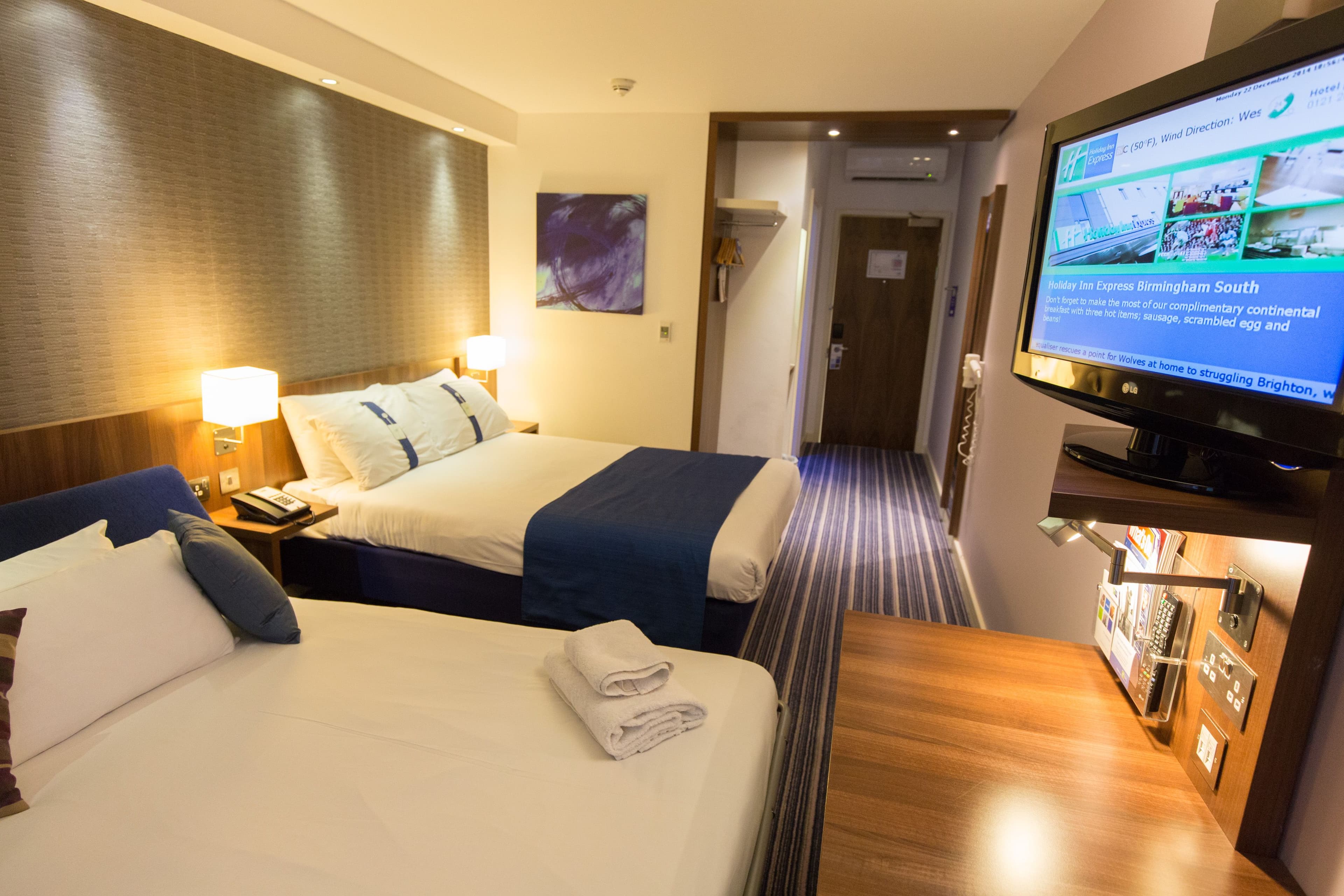 Holiday Inn Express Birmingham - South A45 - Image 2