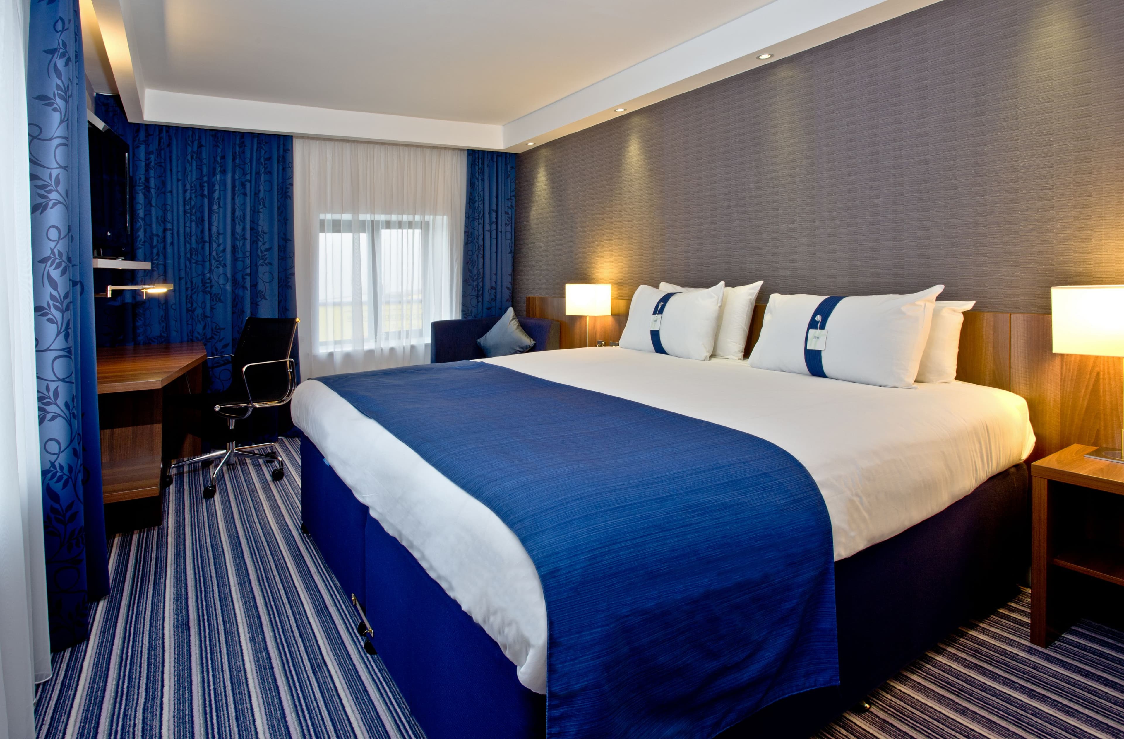 Holiday Inn Express Birmingham - South A45 - Image 3