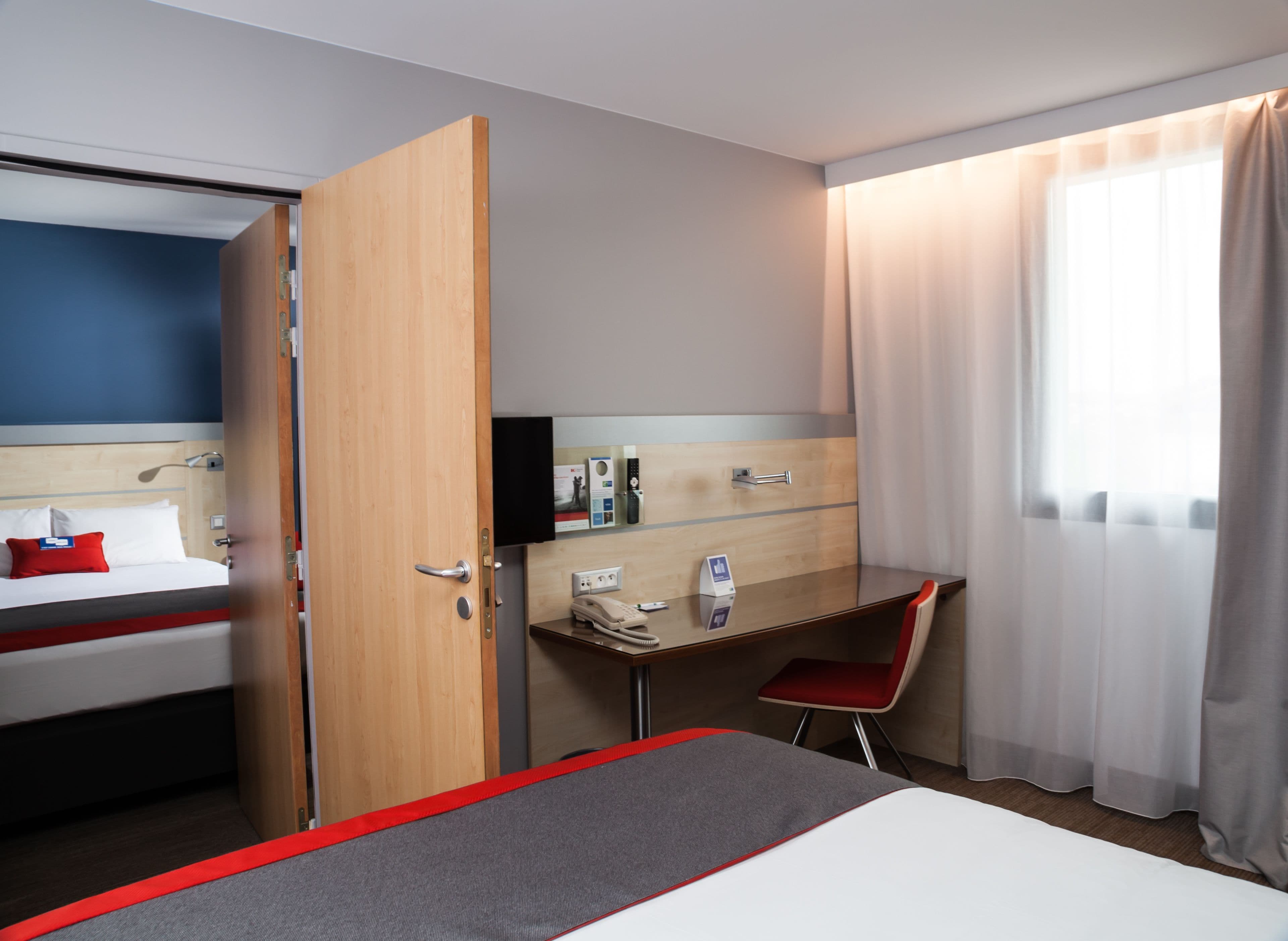 Holiday Inn Express Toulouse Airport — 6