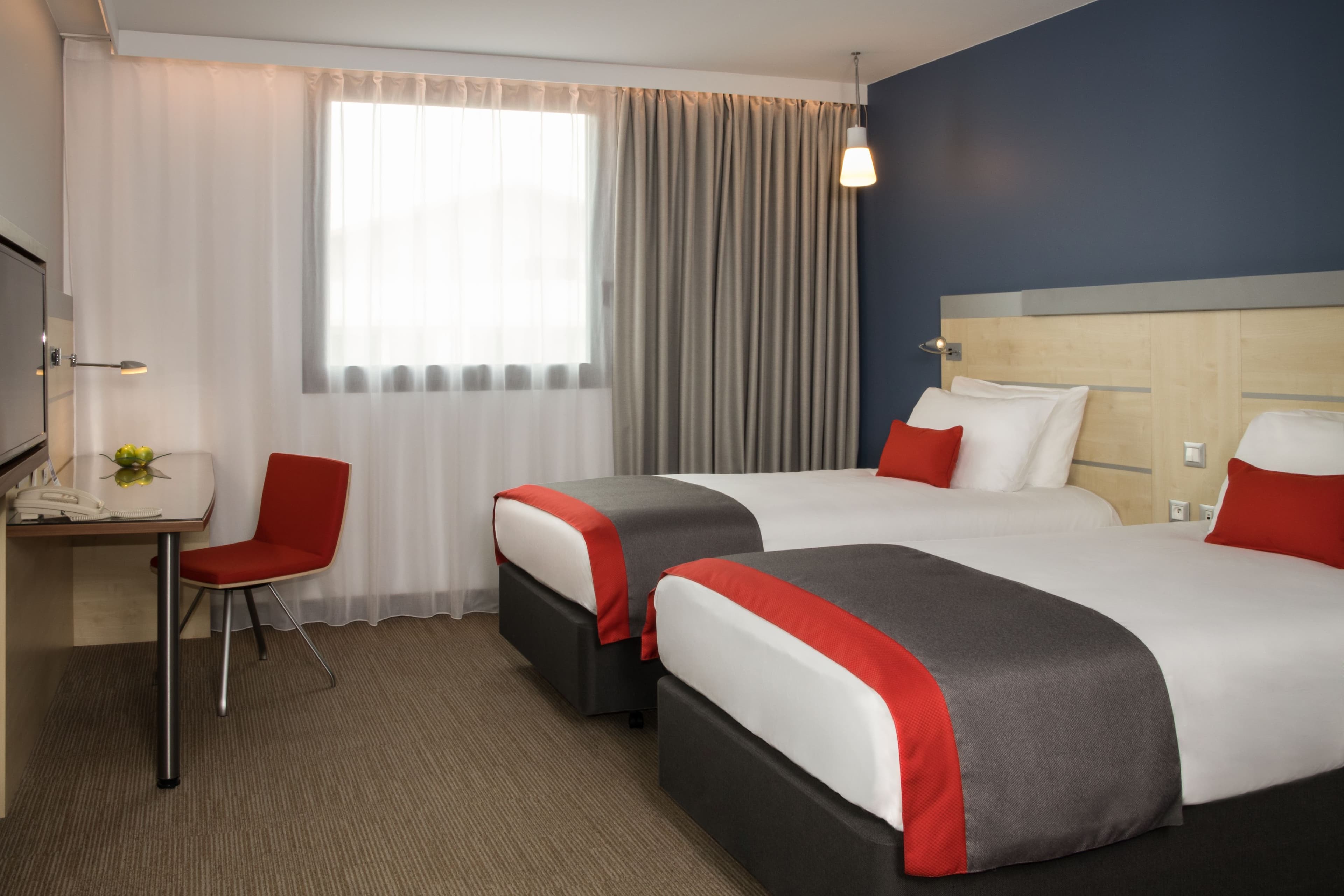 Holiday Inn Express Toulouse Airport — 10