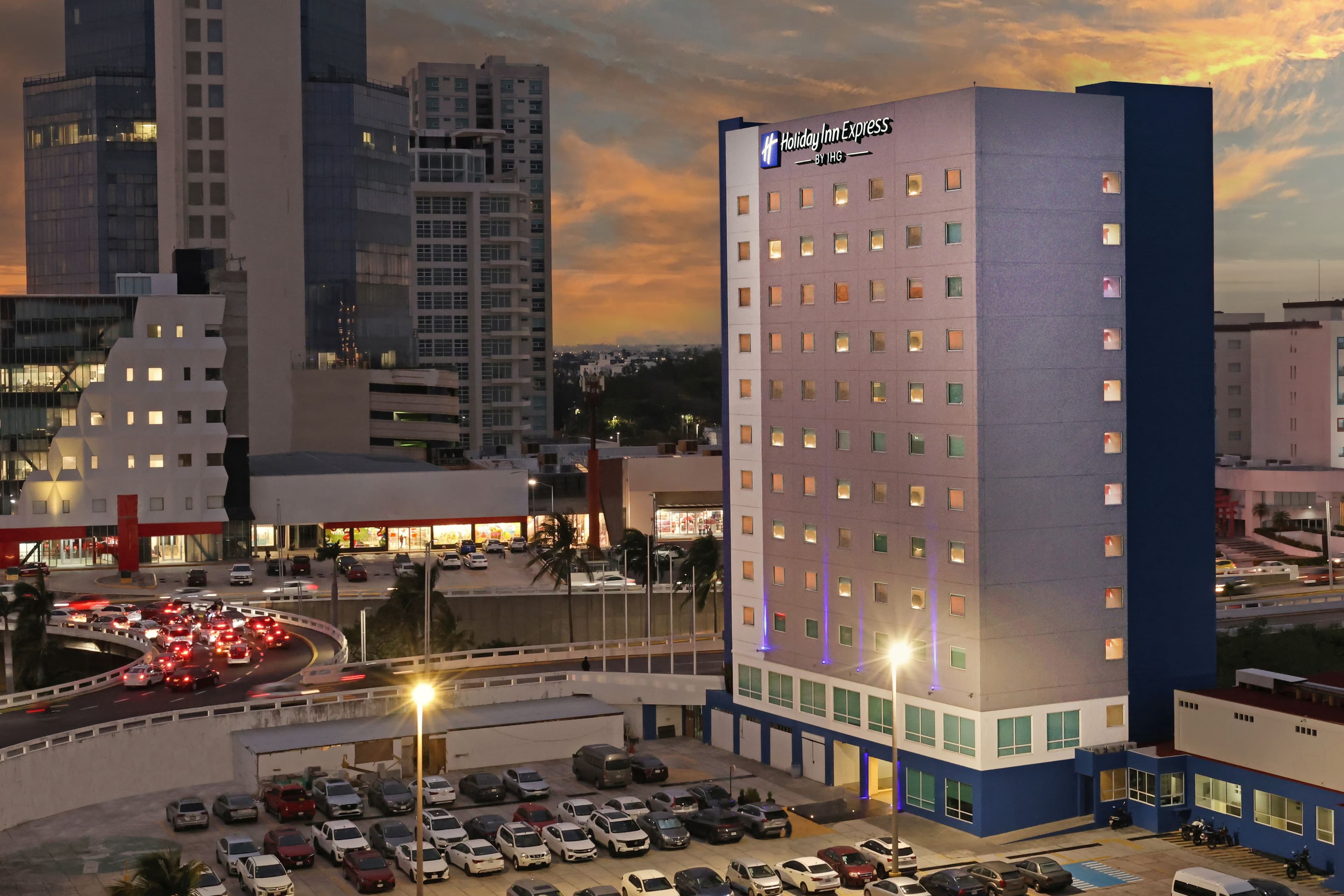 Holiday Inn Express Veracruz Boca del Rio - Image 1