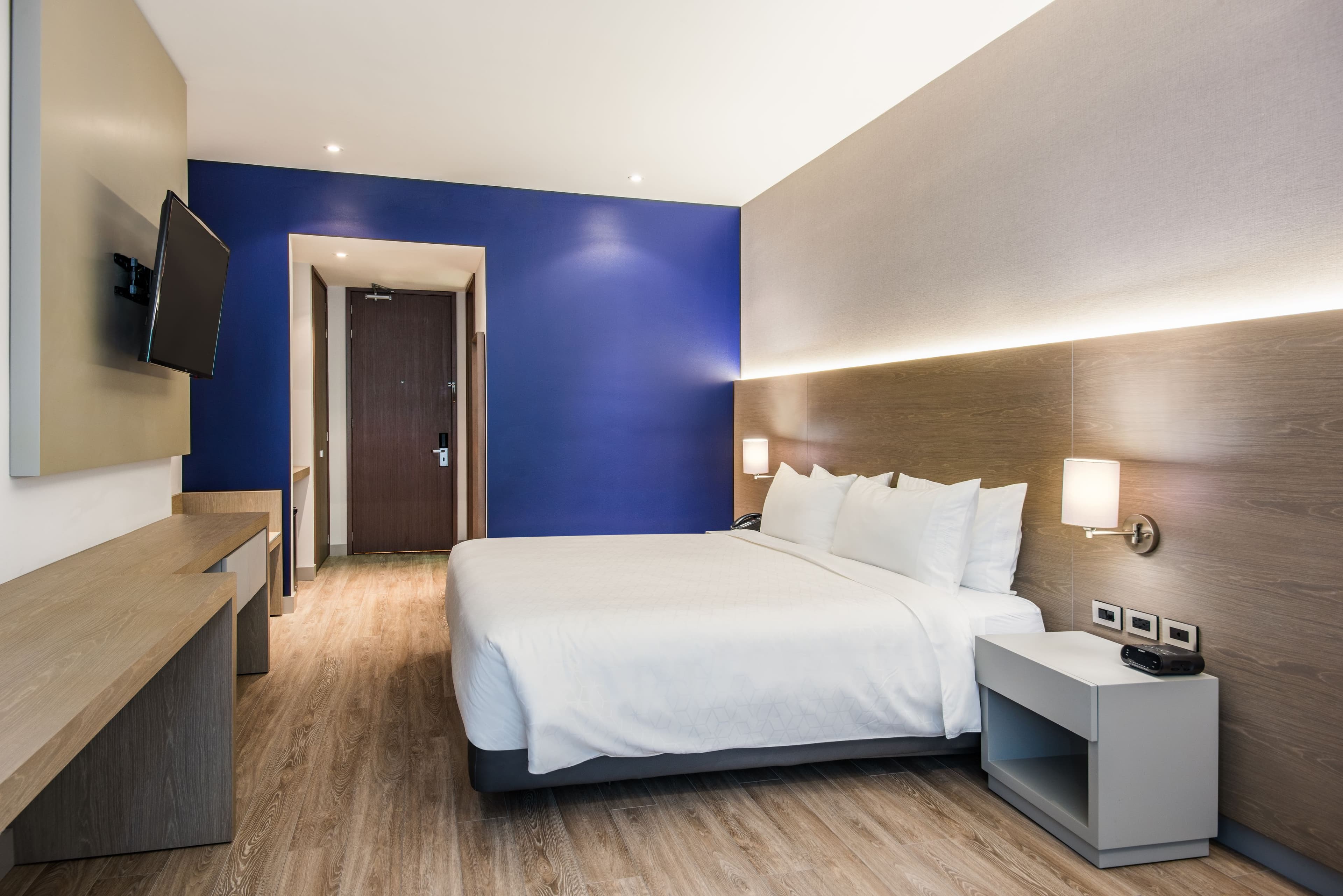 Holiday Inn Express Bogota - Parque La 93 — 13