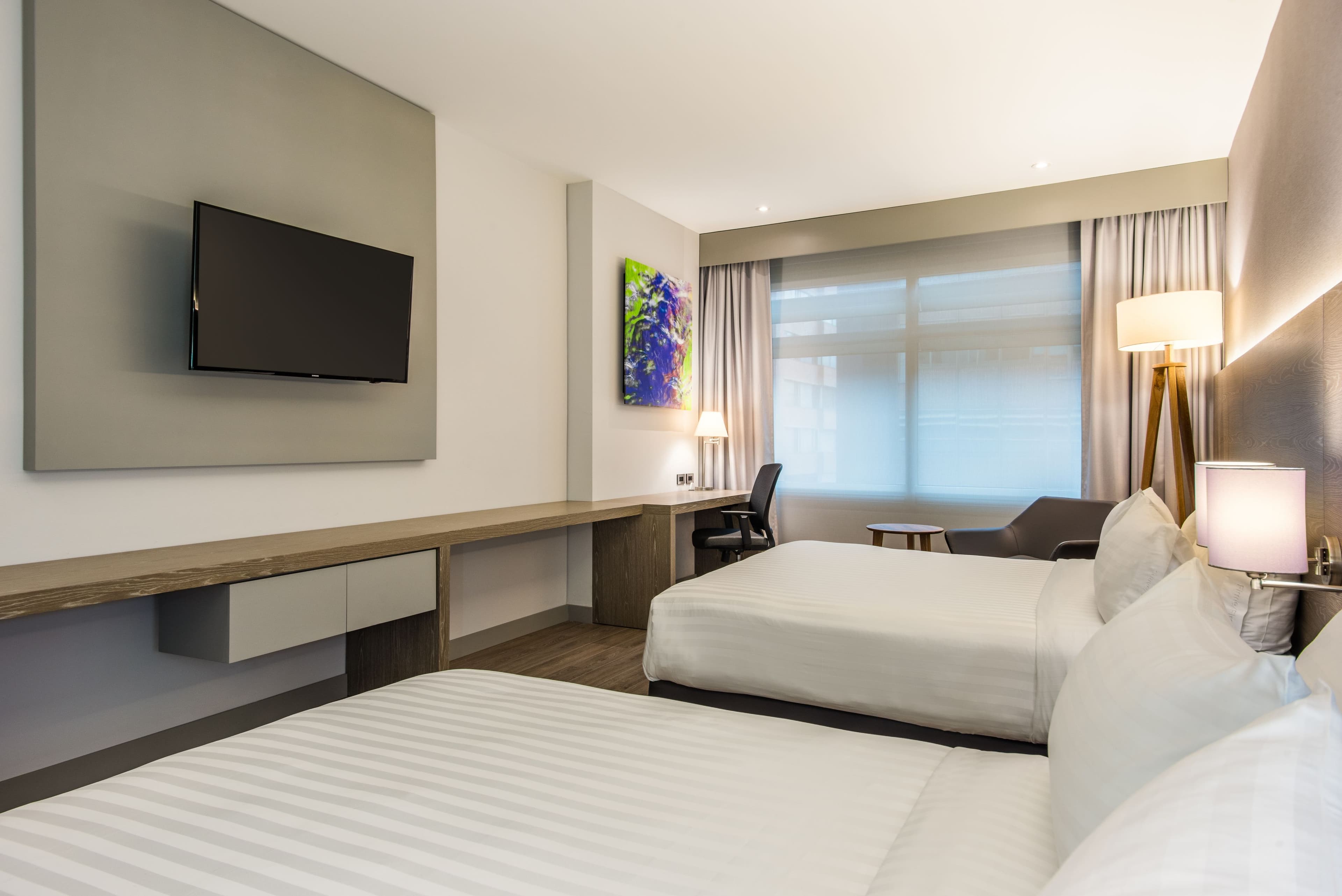Holiday Inn Express Bogota - Parque La 93 — 17
