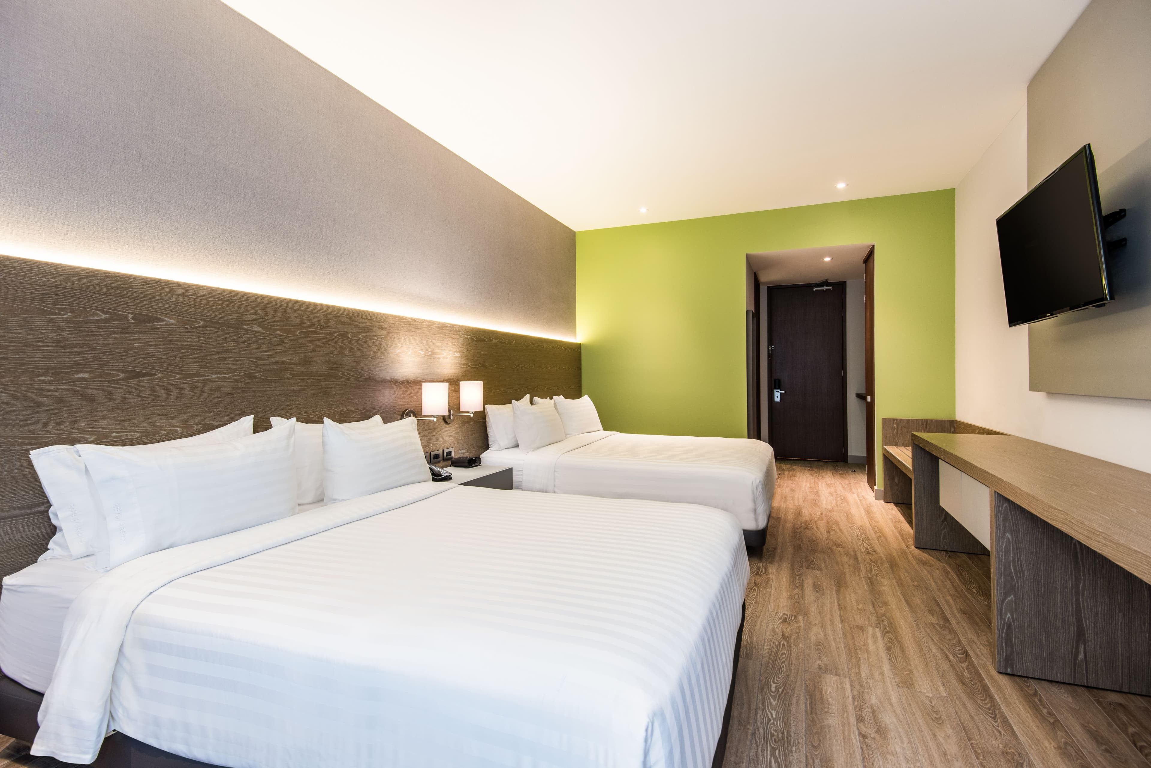 Holiday Inn Express Bogota - Parque La 93 — 20