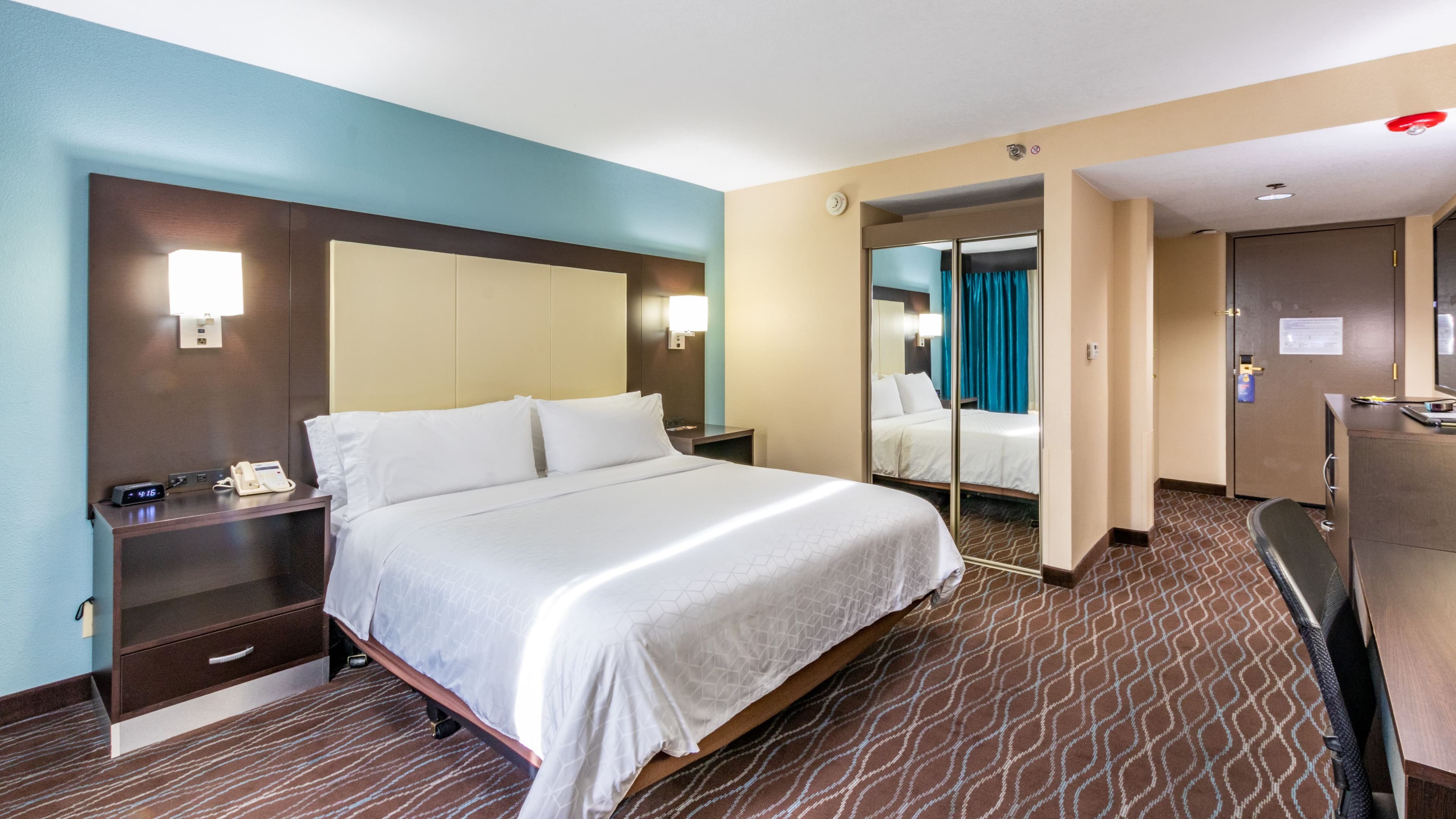 Holiday Inn Express Boise-University Area — 10