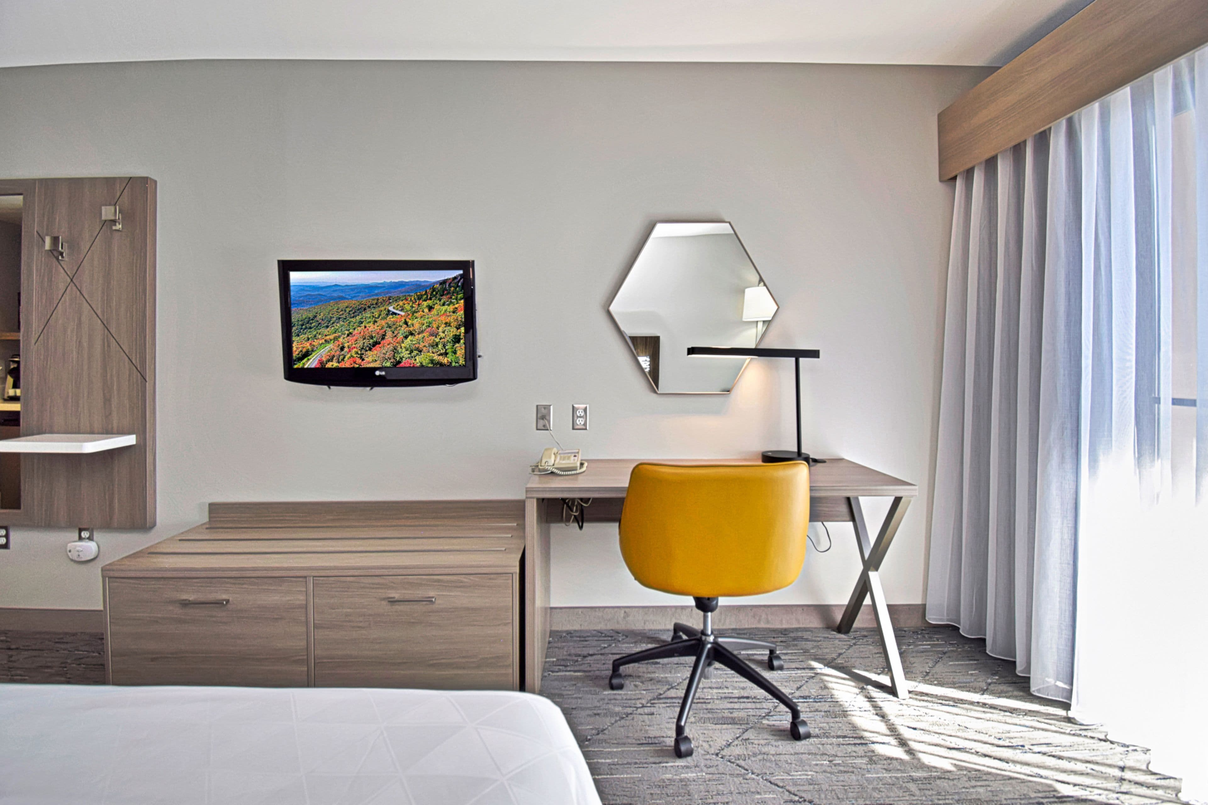 Holiday Inn Express Boone — 16