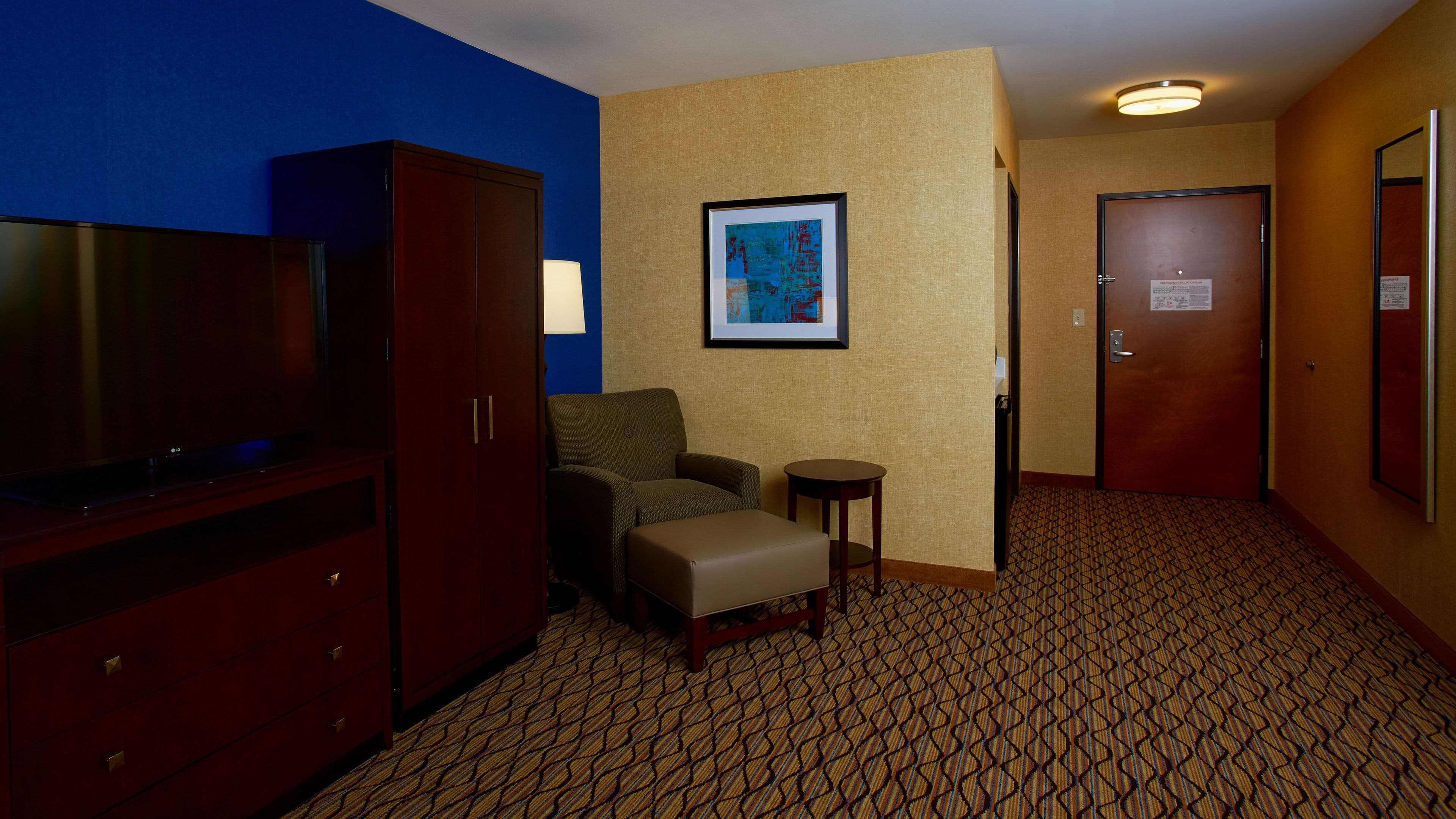Holiday Inn Express Bordentown - Trenton South — 6