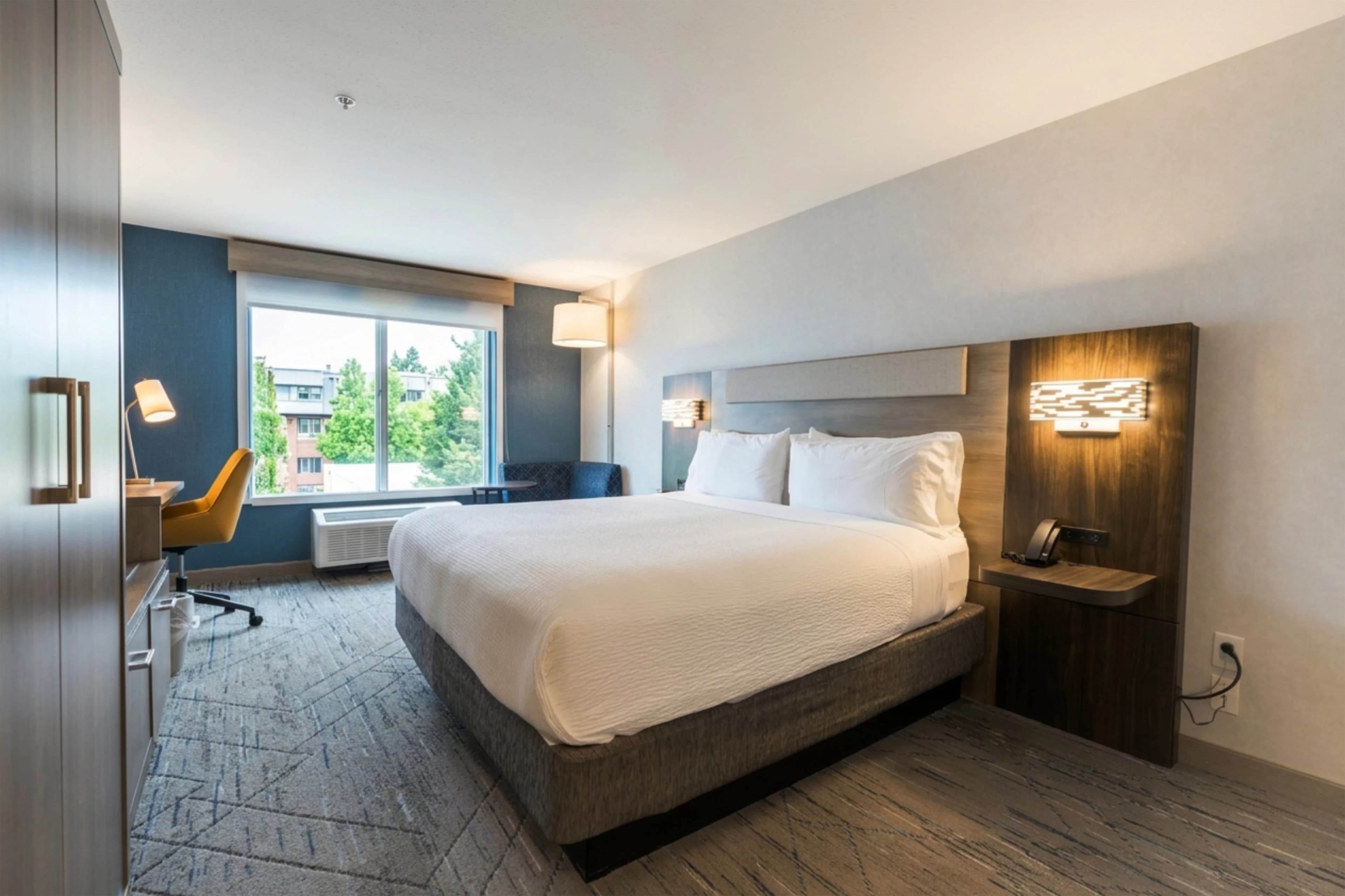 Holiday Inn Express Bothell — 5
