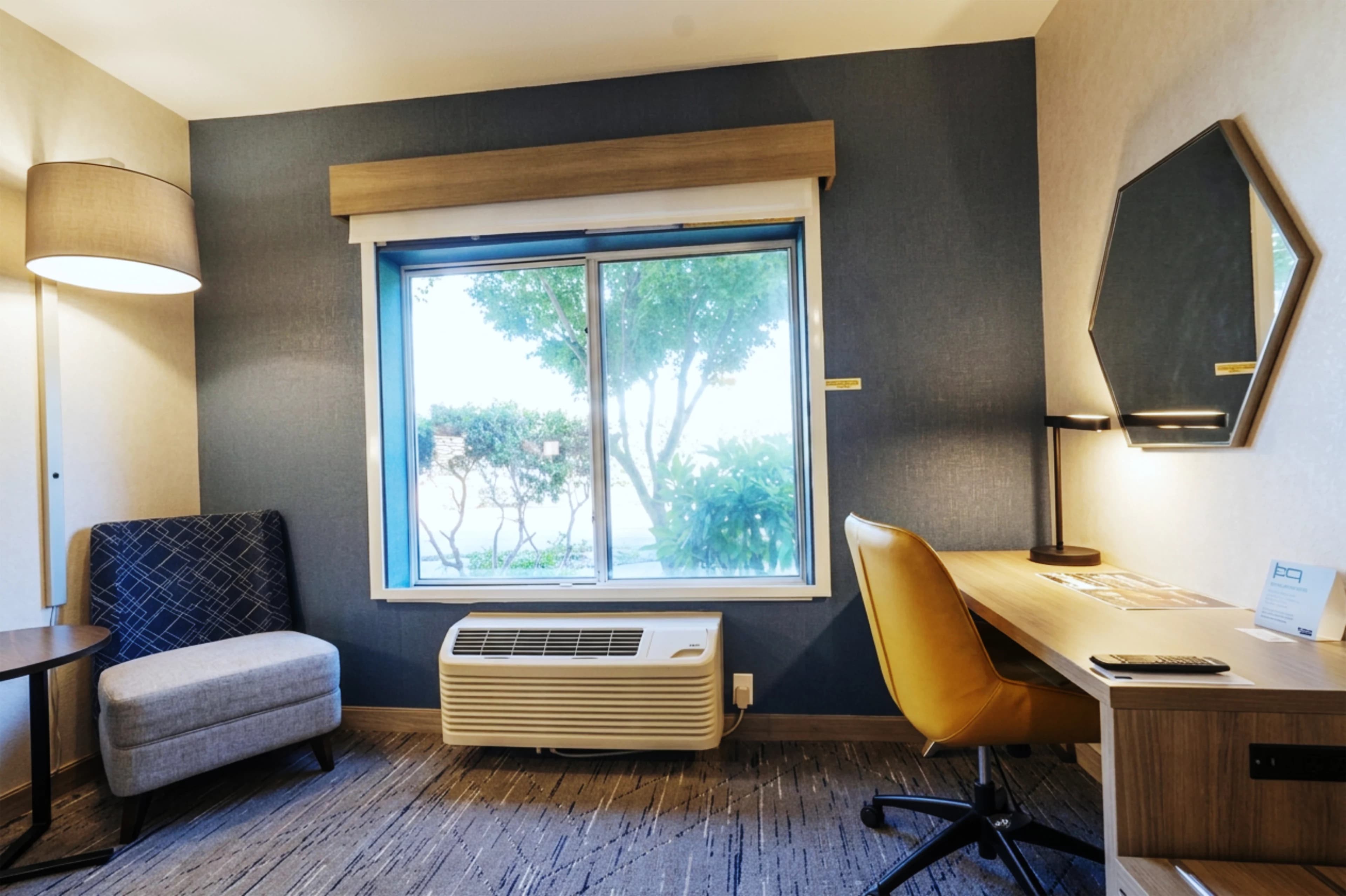 Holiday Inn Express Bothell — 3