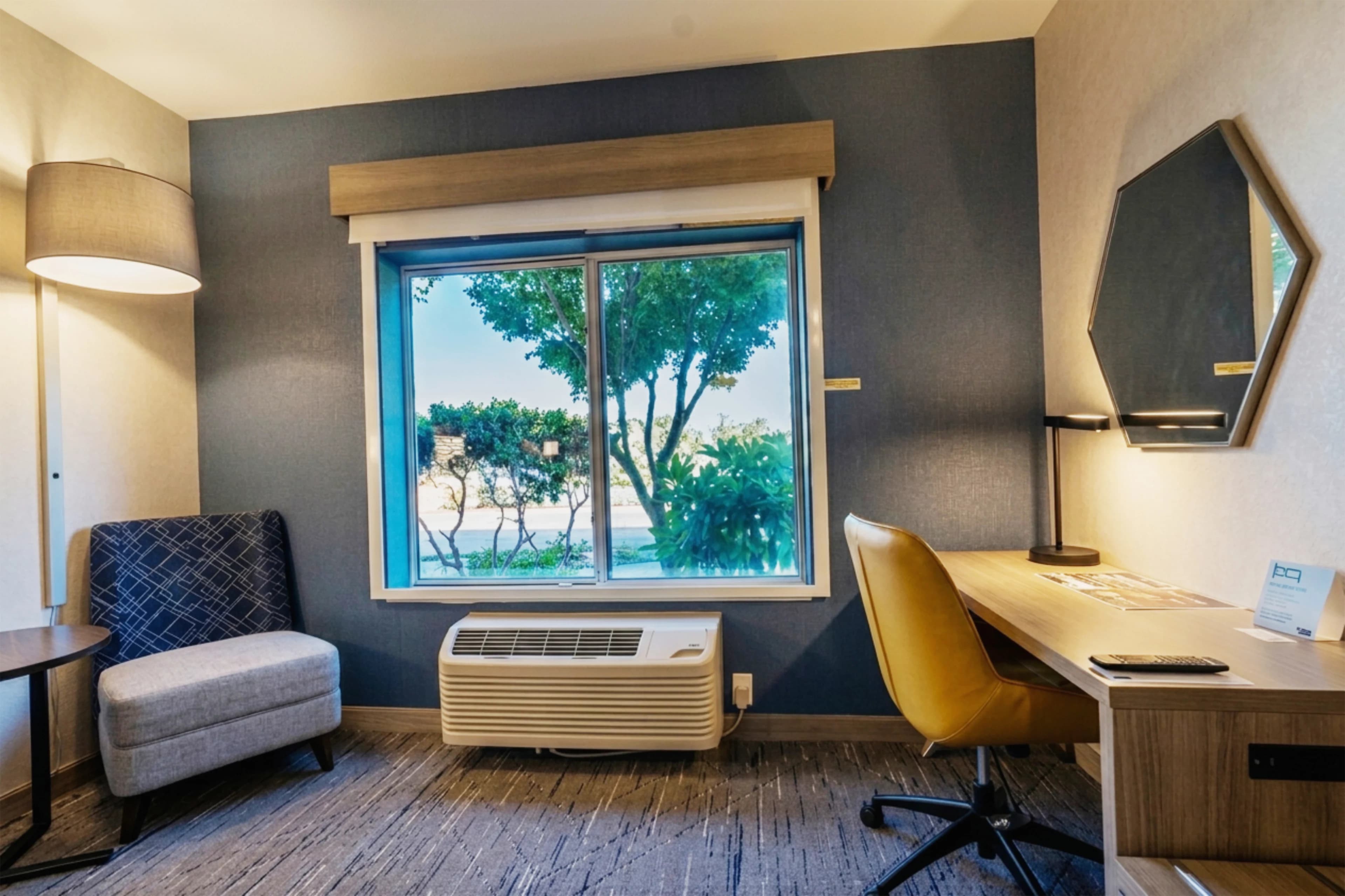 Holiday Inn Express Bothell — 19