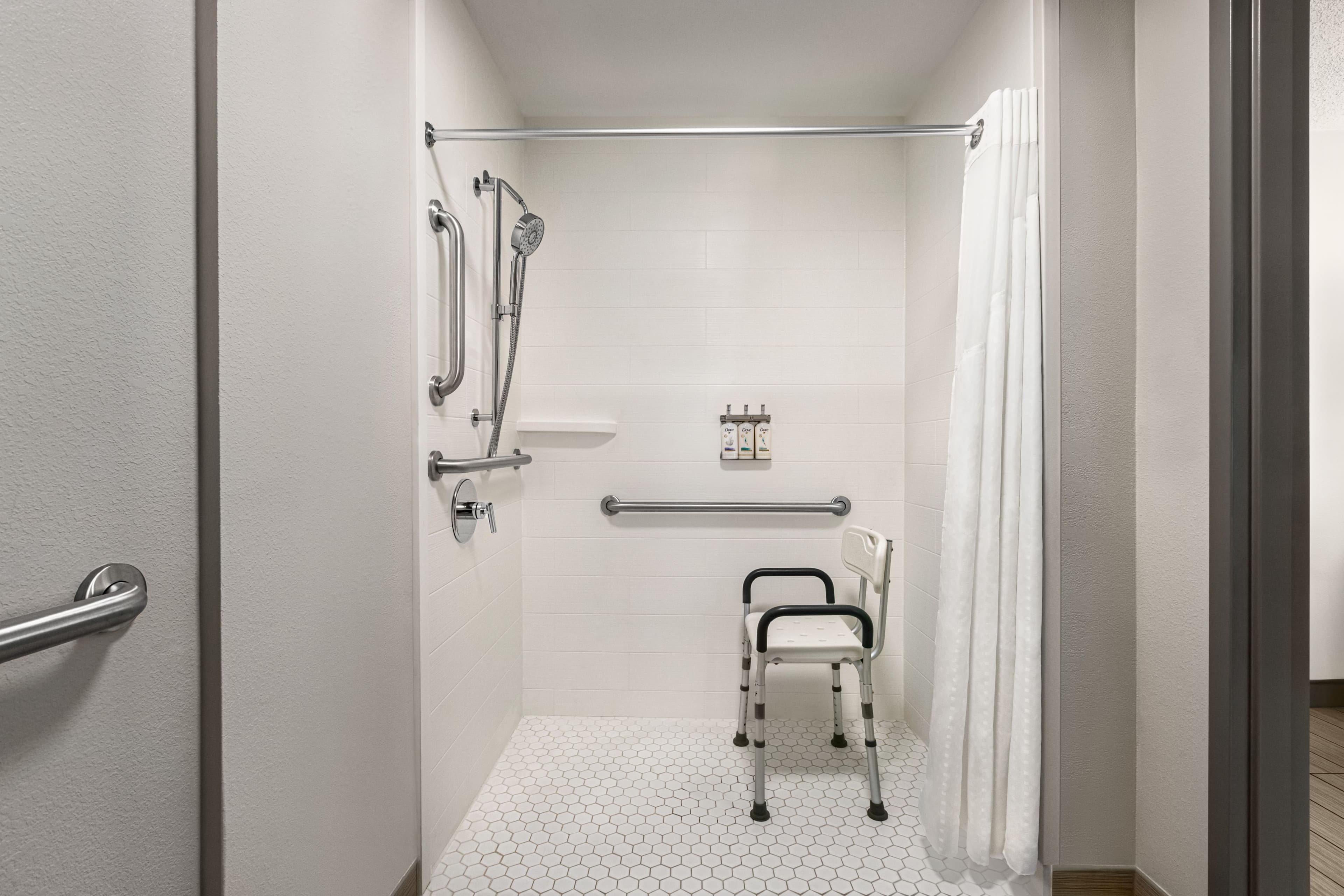 Holiday Inn Express Bowling Green — 32