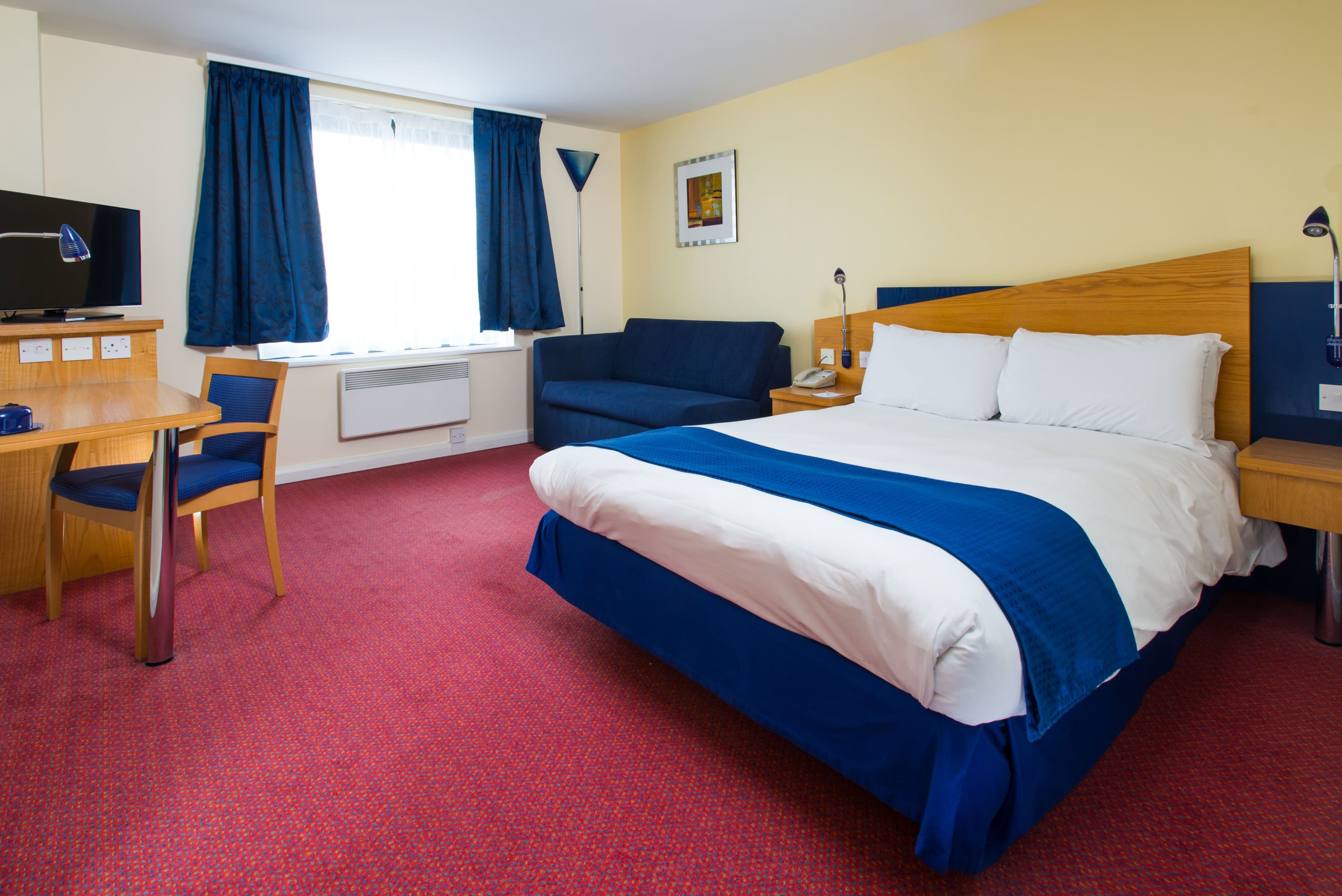 Holiday Inn Express Bradford City Centre - Image 4