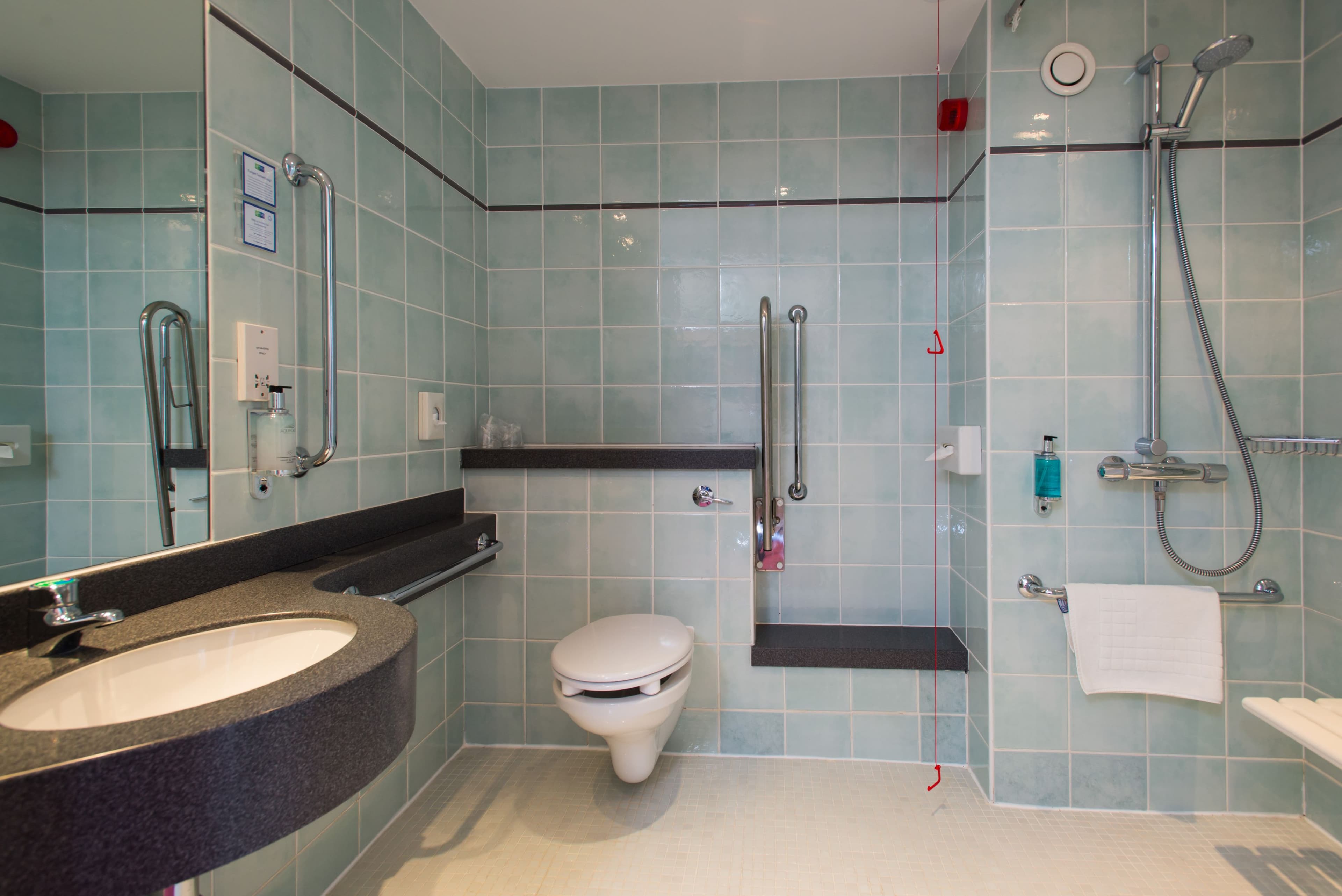 Holiday Inn Express Bradford City Centre — 15