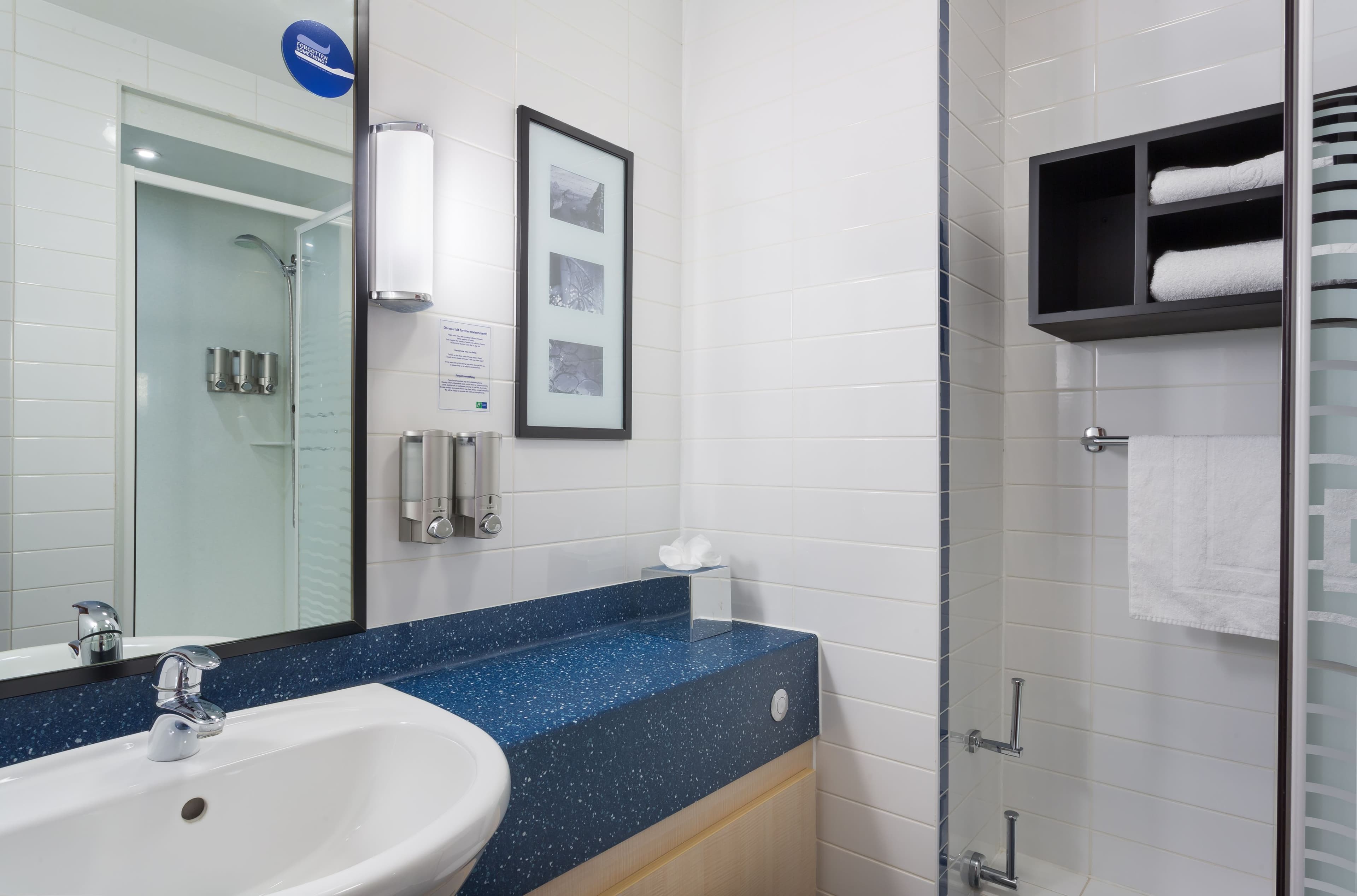 Holiday Inn Express Braintree - Image 5