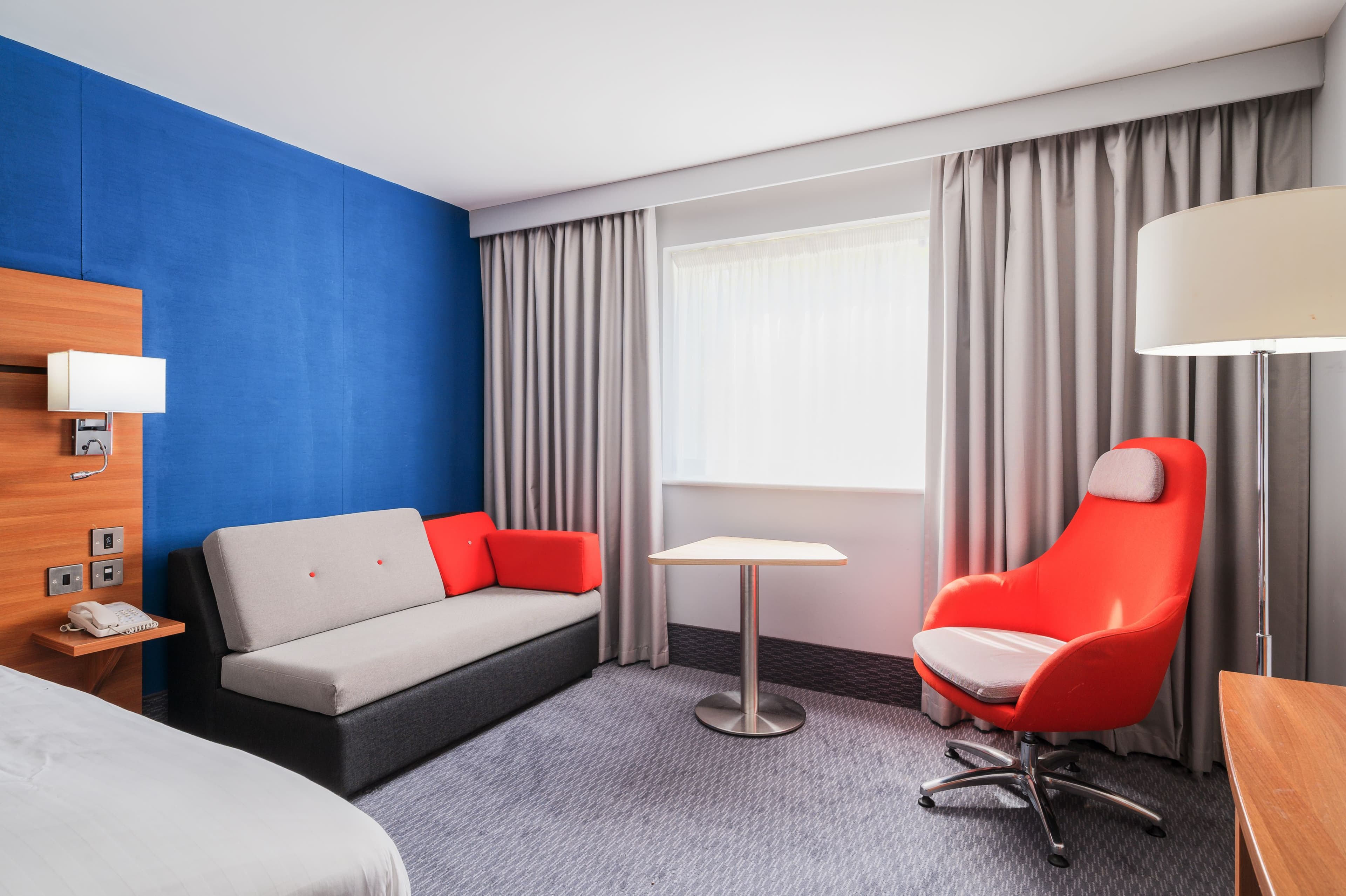Holiday Inn Express Braintree — 6