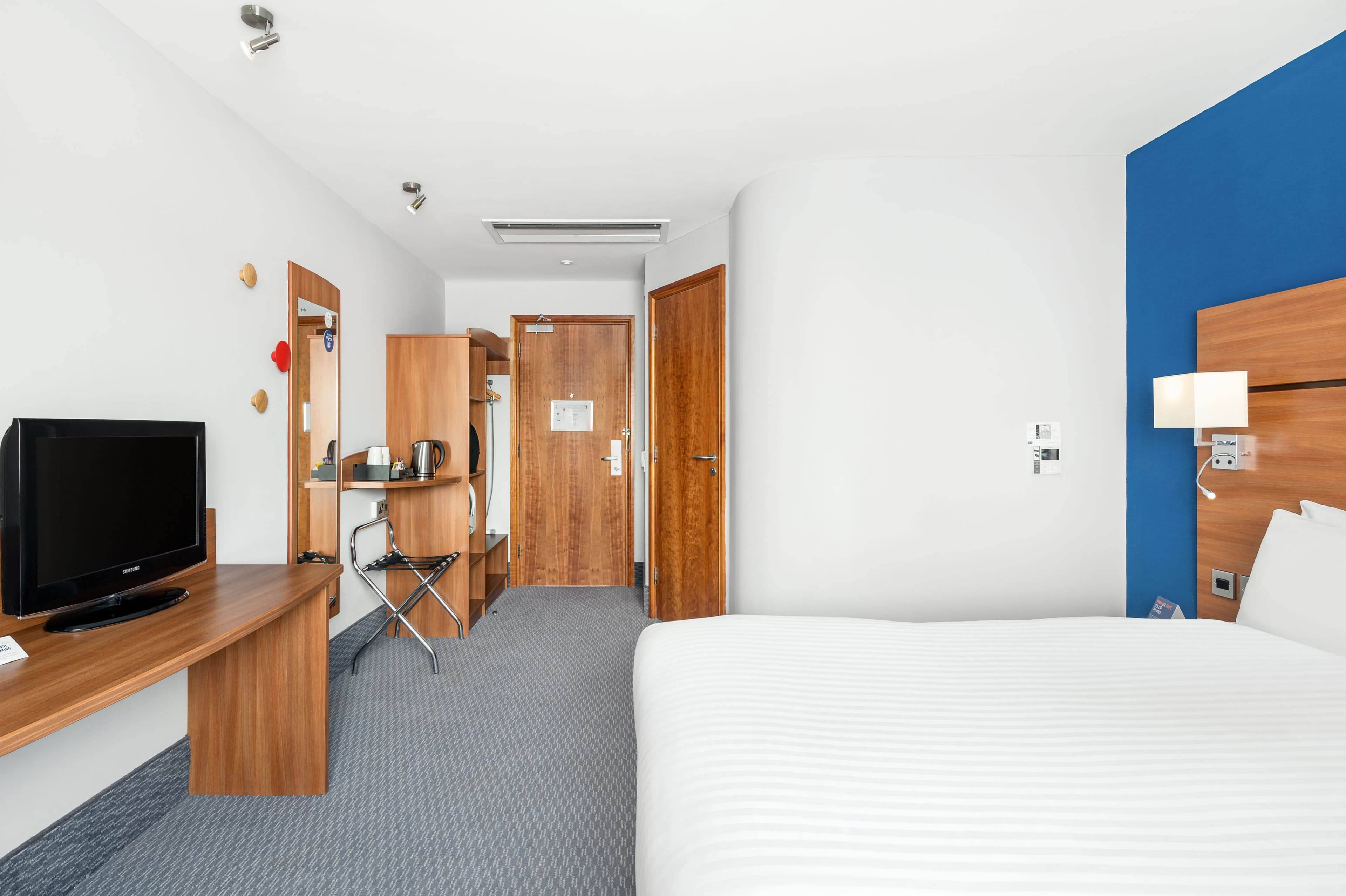 Holiday Inn Express Braintree — 10