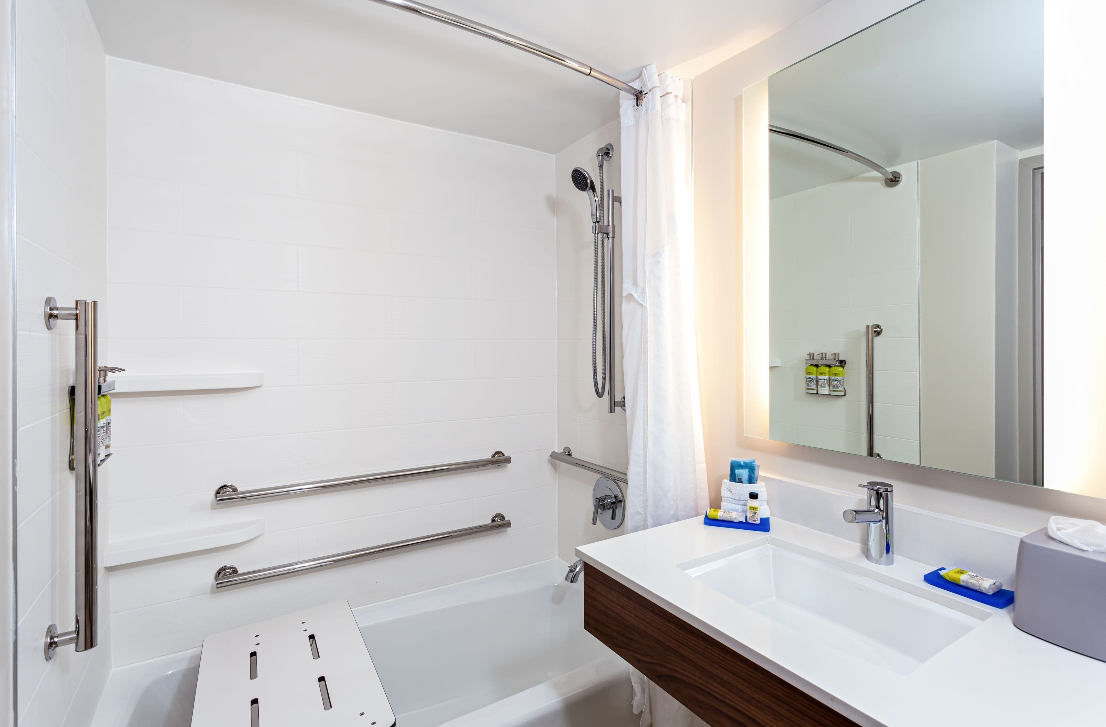 Holiday Inn Express Tampa-Brandon — 20