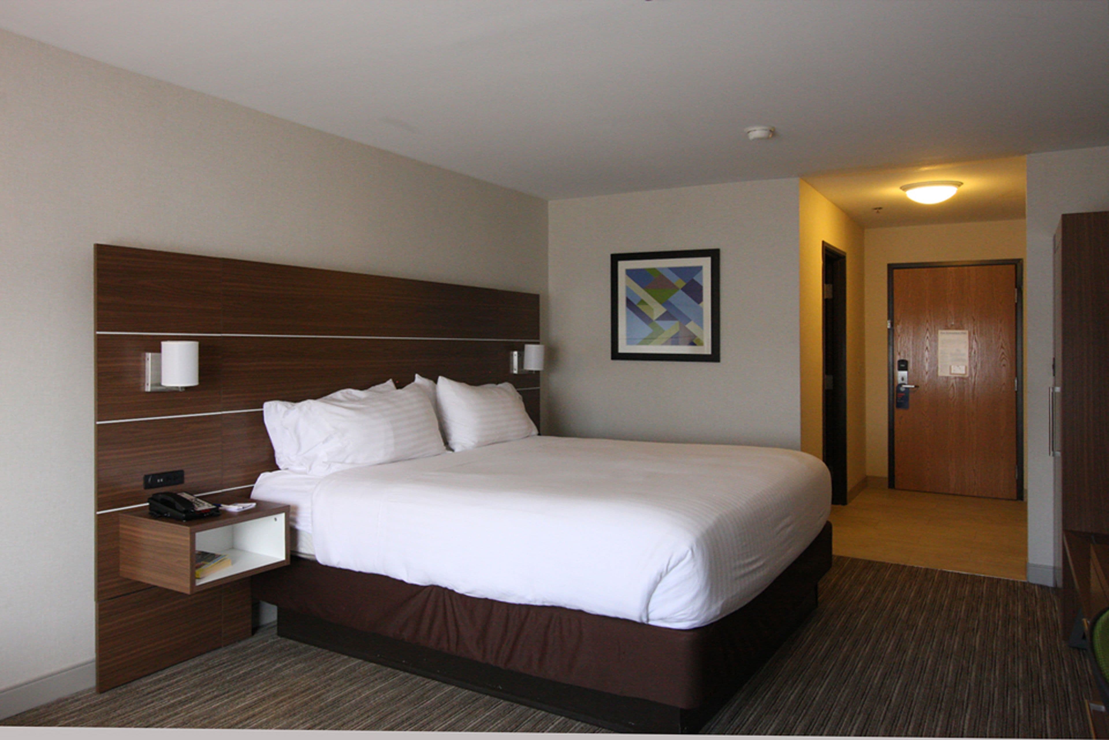 Holiday Inn Express Branford-New Haven — 12
